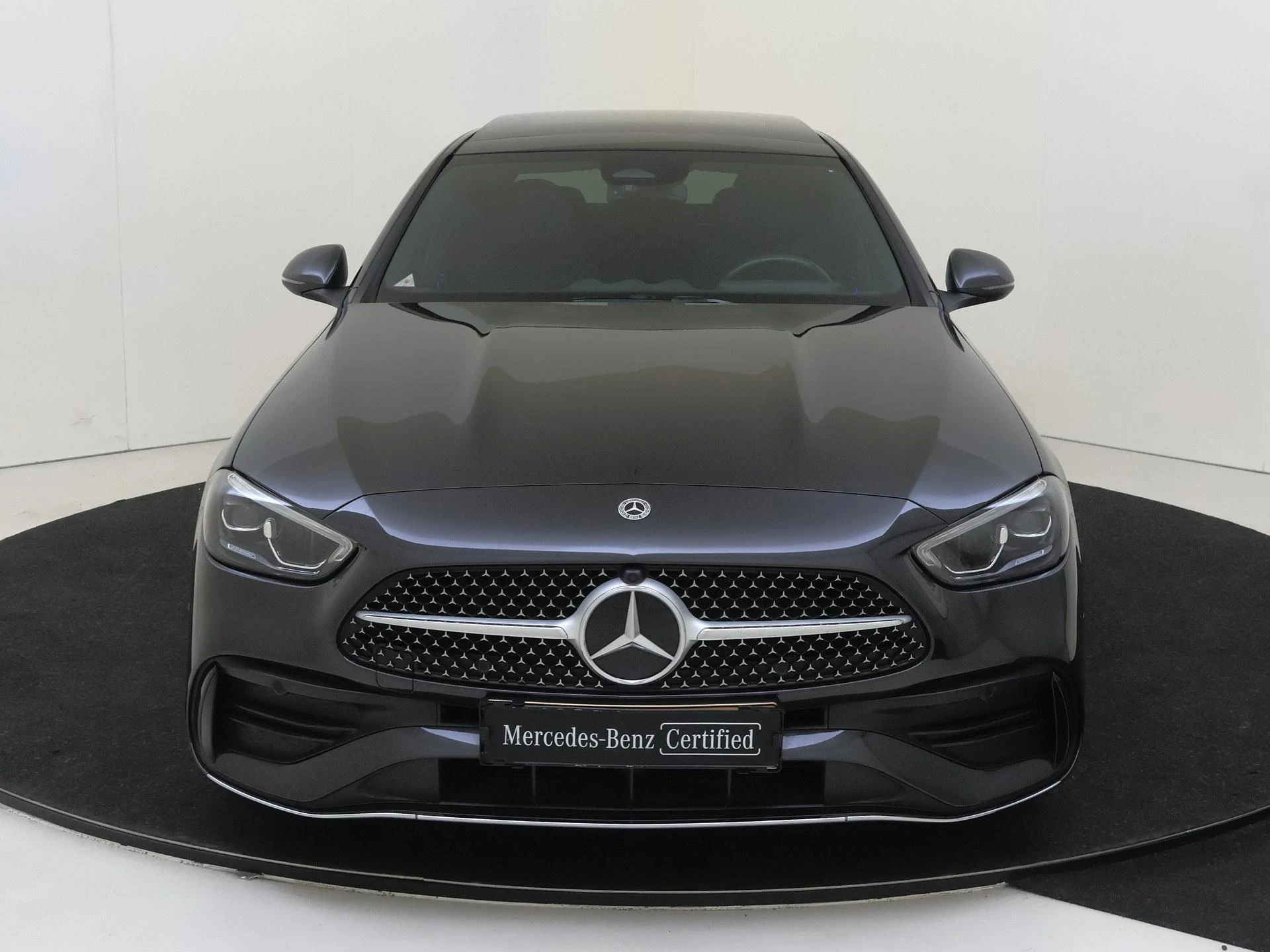 Mercedes-Benz-C-Klasse-image-5