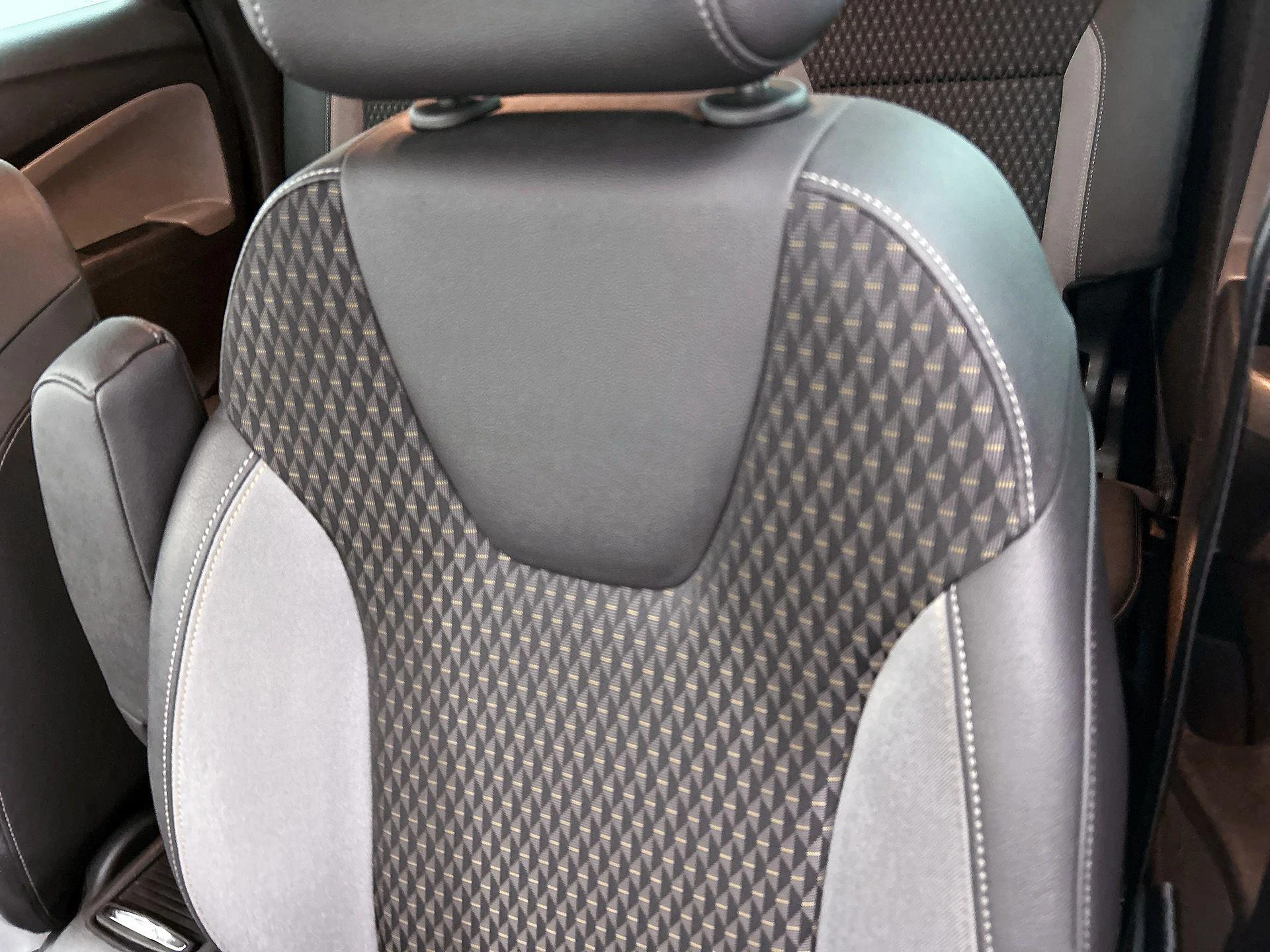 Opel-Crossland X-image-16