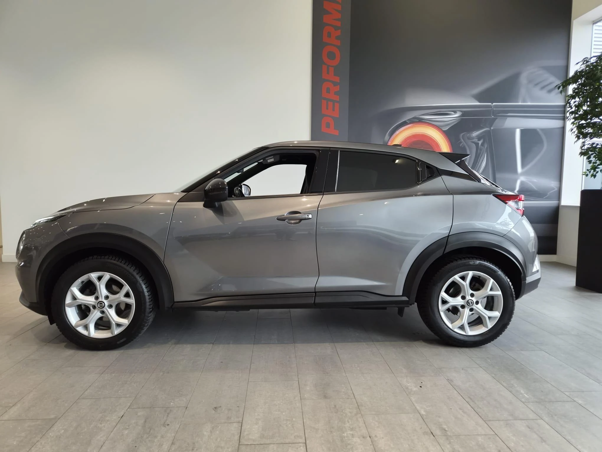 Nissan-Juke-image-14