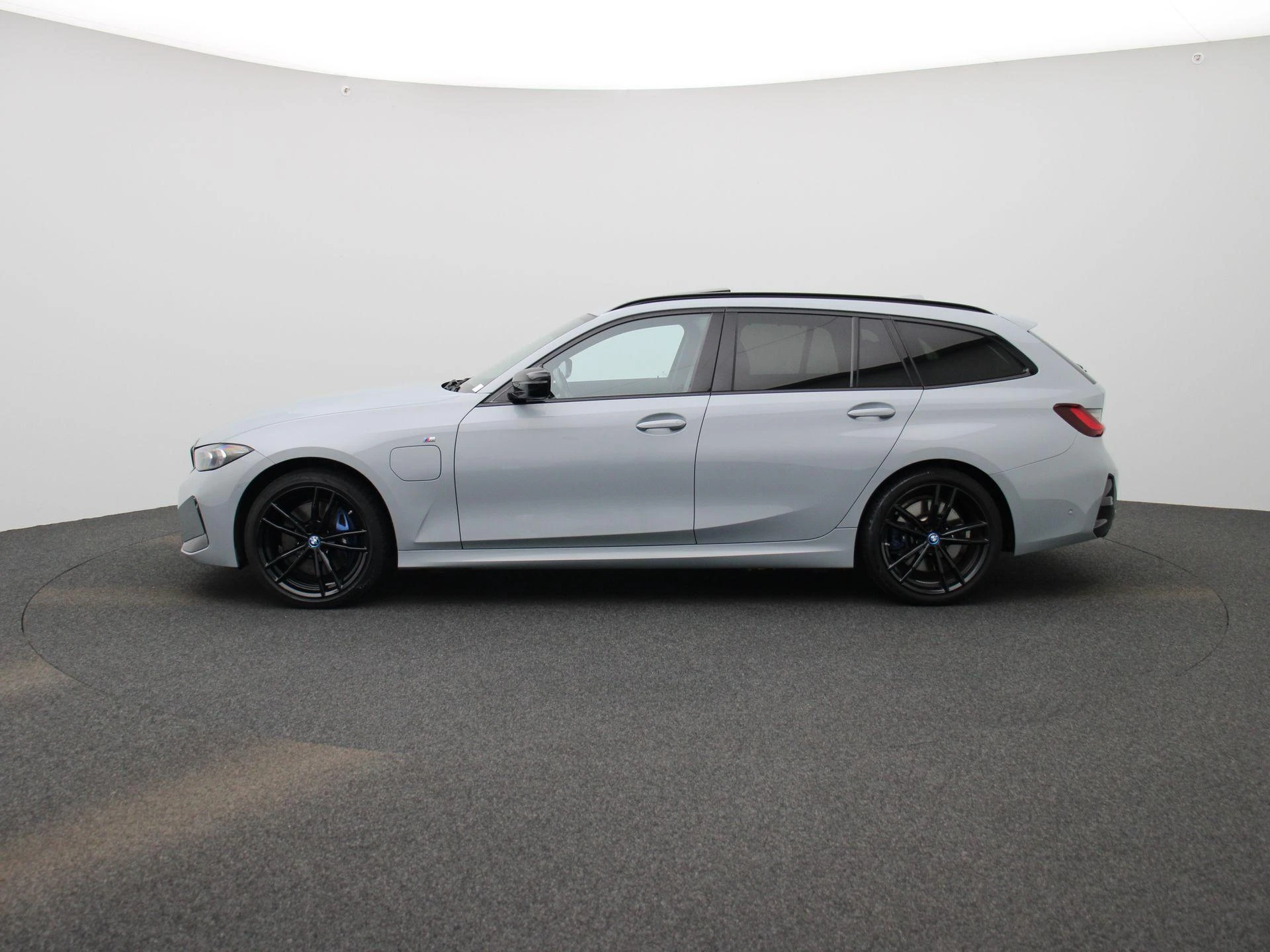 BMW-3 Serie-image-3