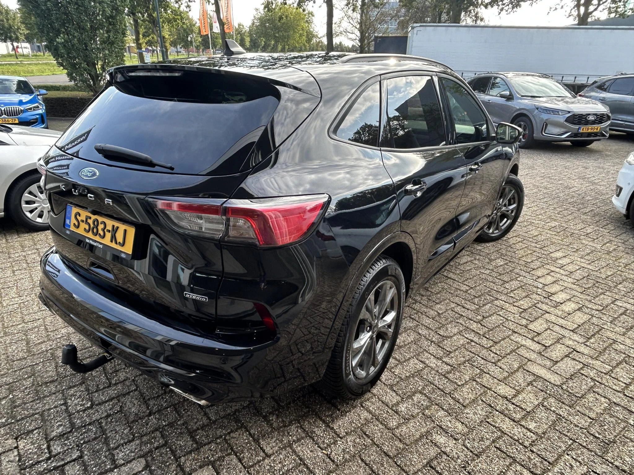 Ford-Kuga-image-4