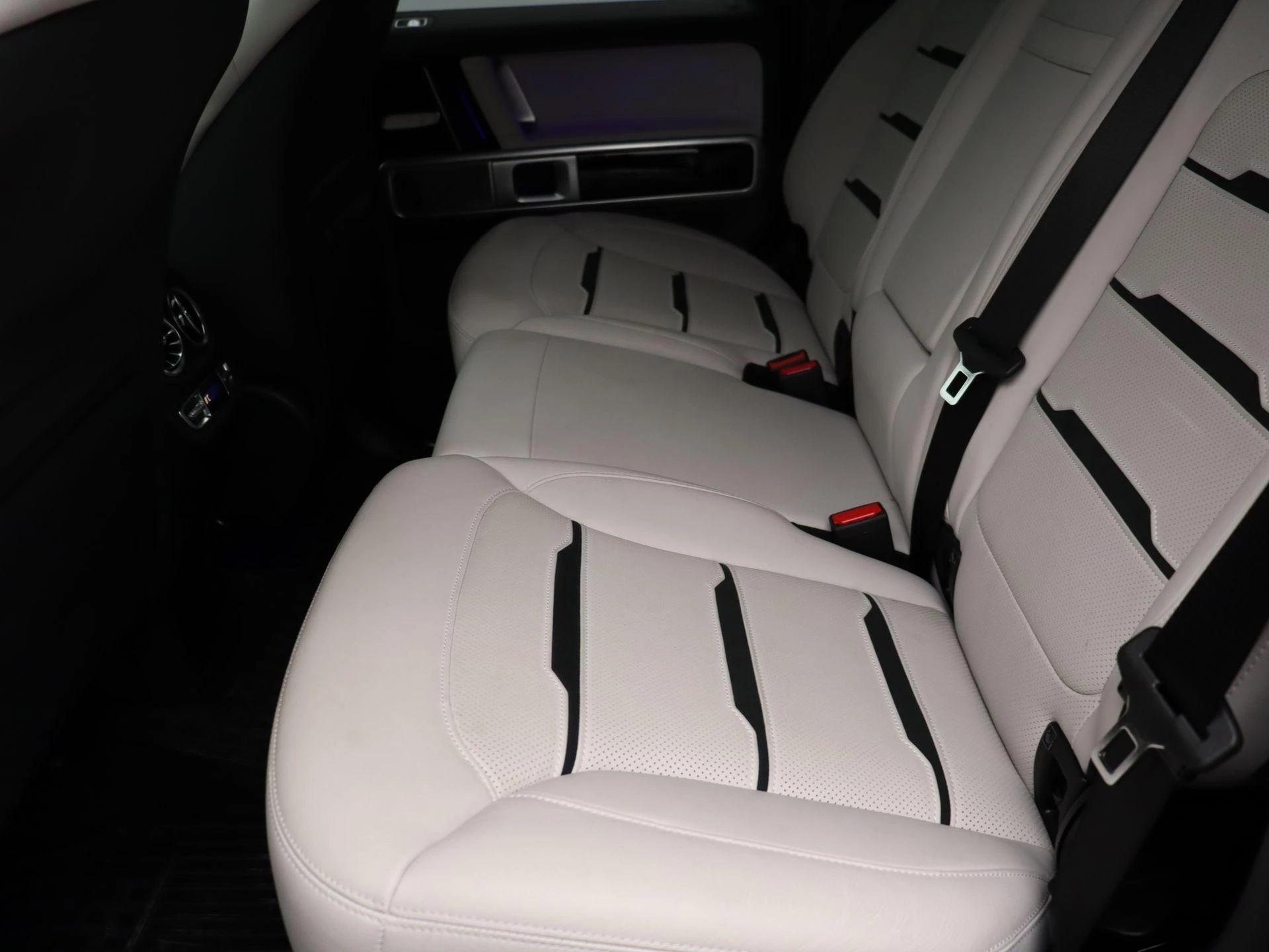Mercedes-Benz G-Klasse 63 AMG + LICHTE VRACHT OMBOUW MOGELIJK +