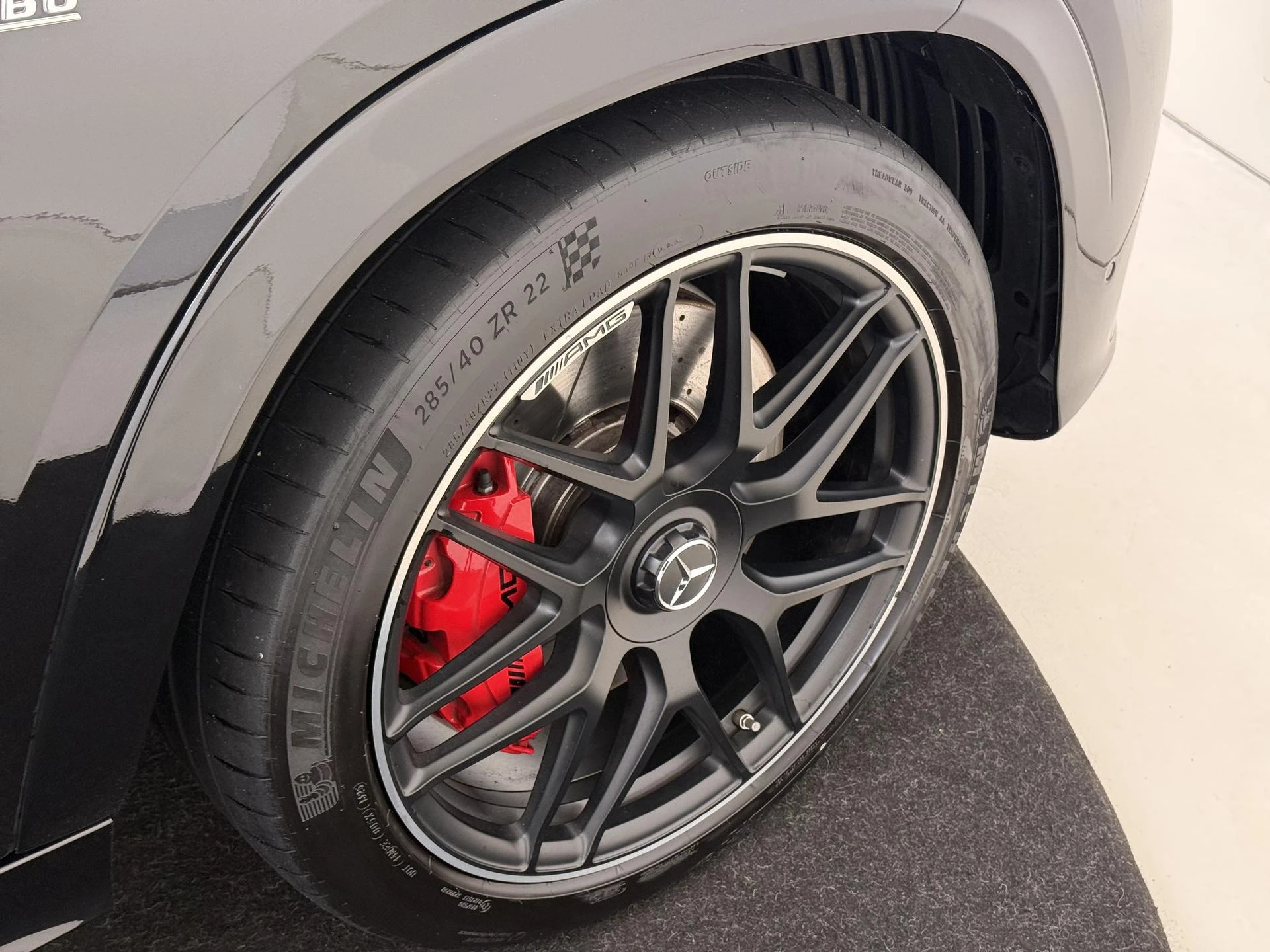 Mercedes-Benz-GLE-image-38