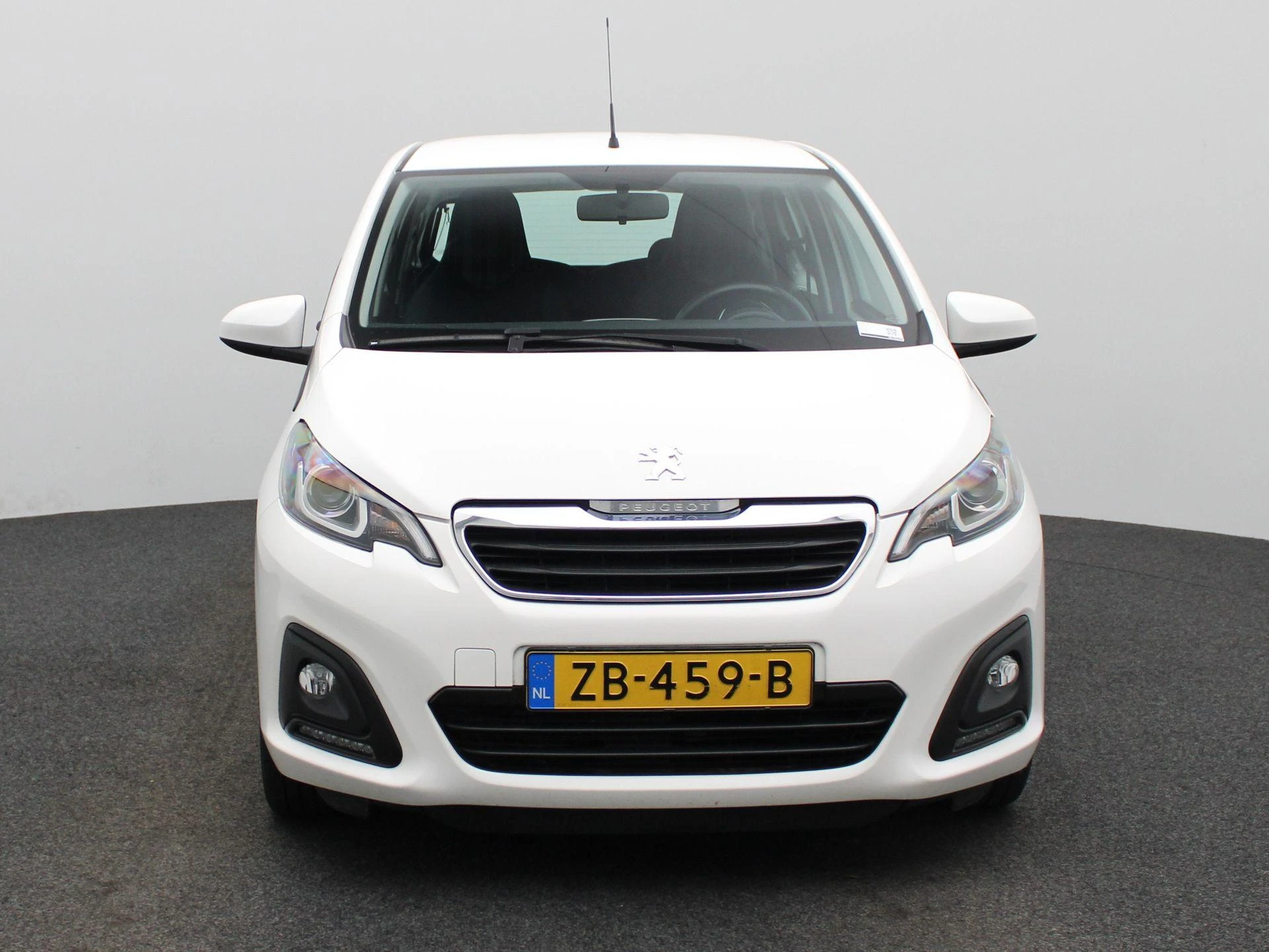 Peugeot-108-image-2