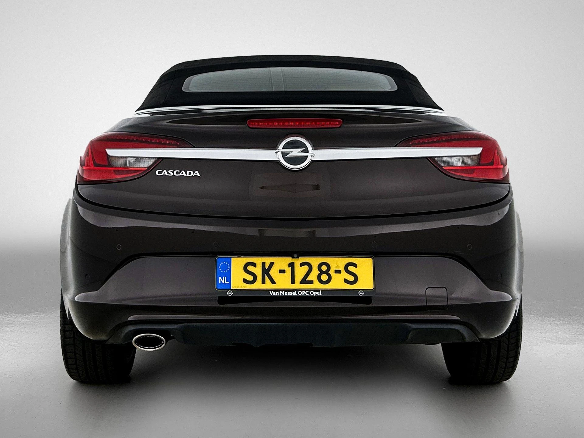 Opel-Cascada-image-2