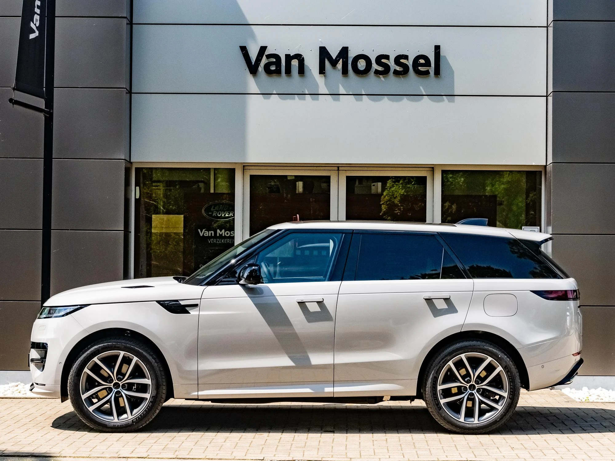Land Rover Range Rover Sport P460e Dynamic SE AWD Auto. 26MY