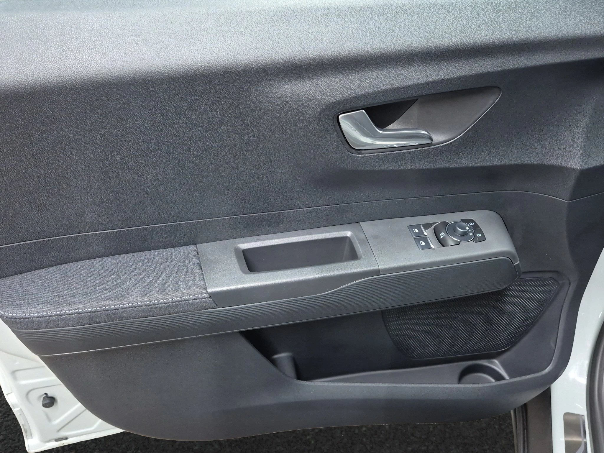 Ford-Transit Courier-image-15