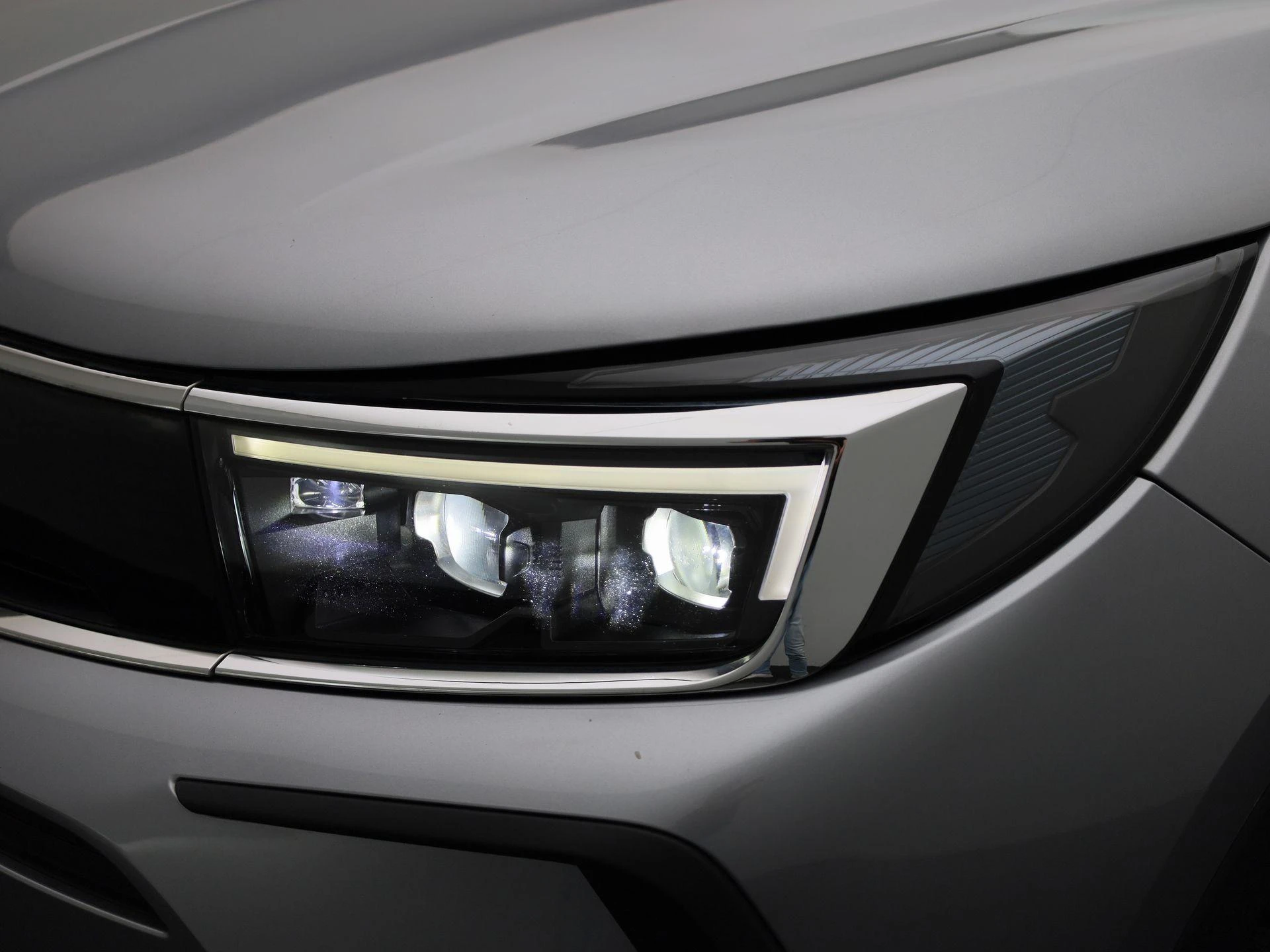 Opel-Grandland-image-13