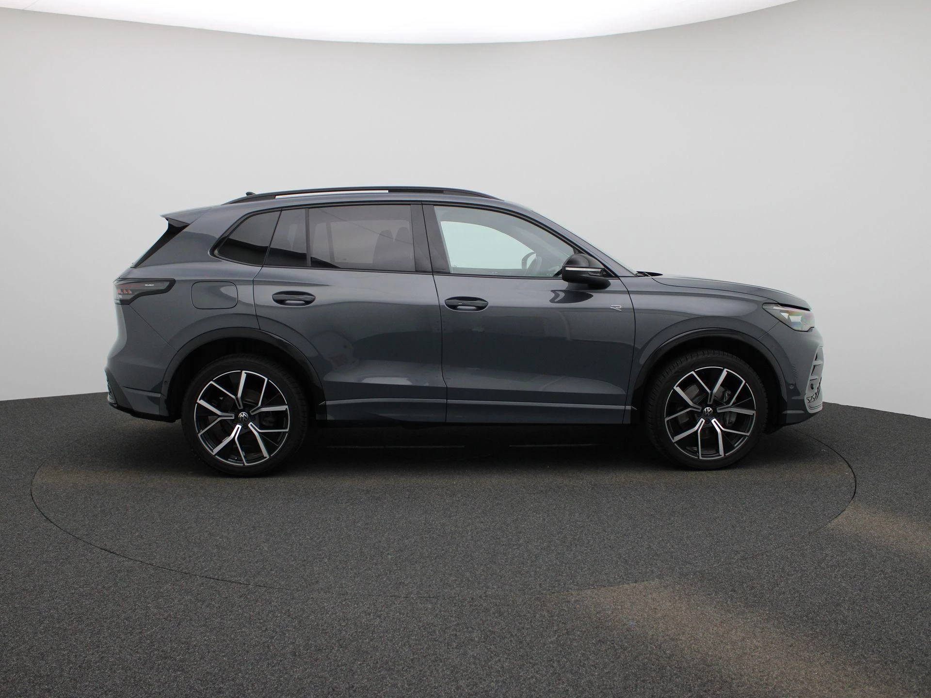 Volkswagen Tiguan 1.5 eHybrid R-Line Edition 204 PK|