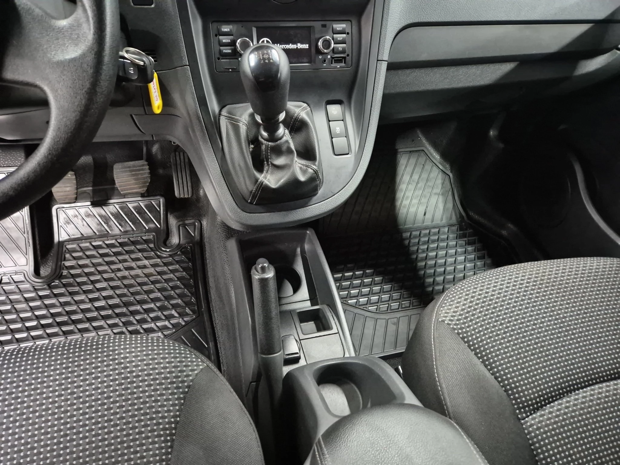 Mercedes-Benz-Citan-image-12