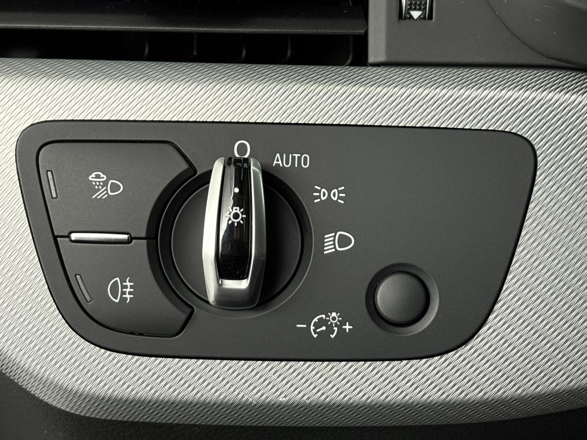 Audi-A4-image-19