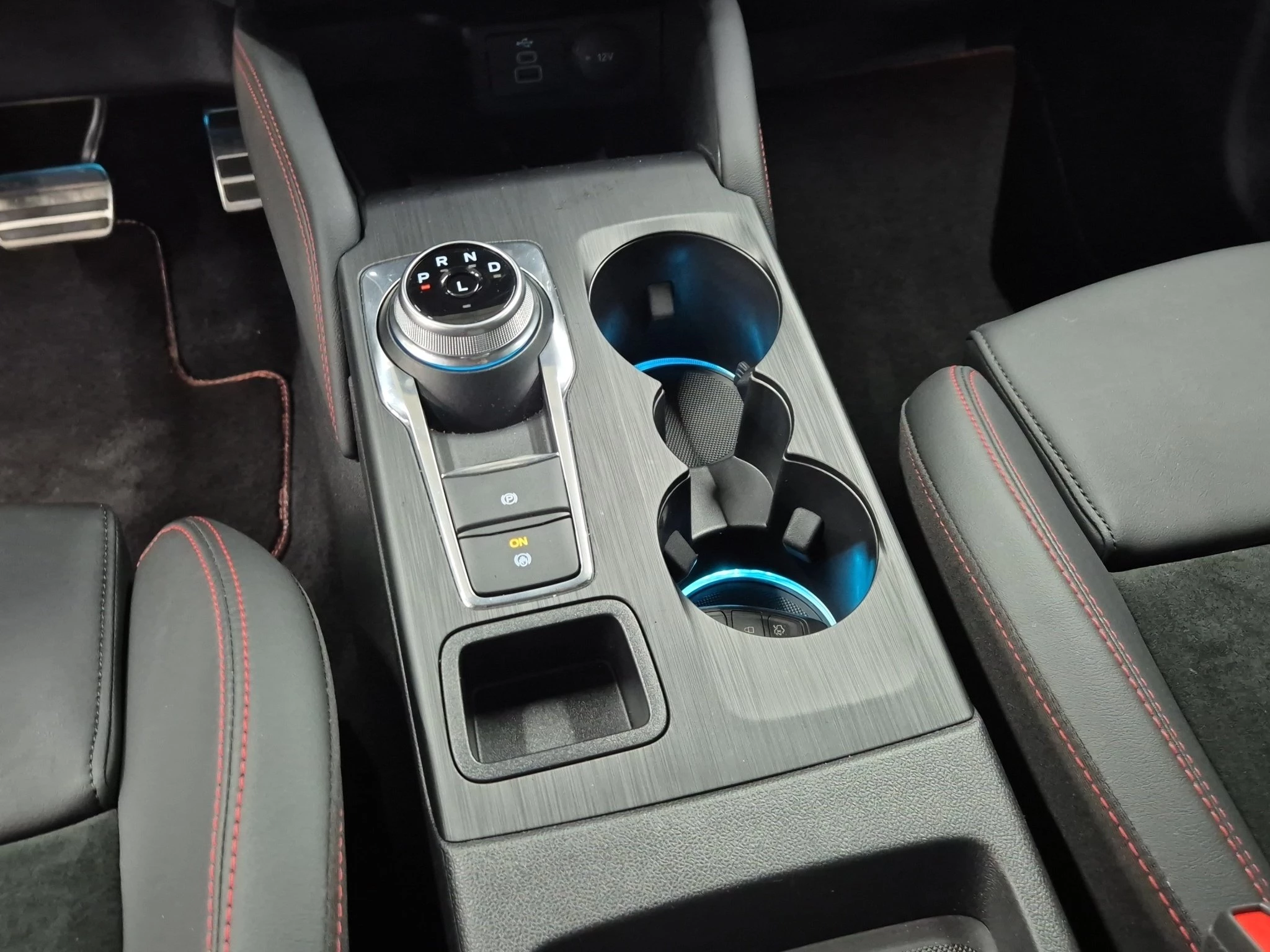 Ford-Kuga-image-13