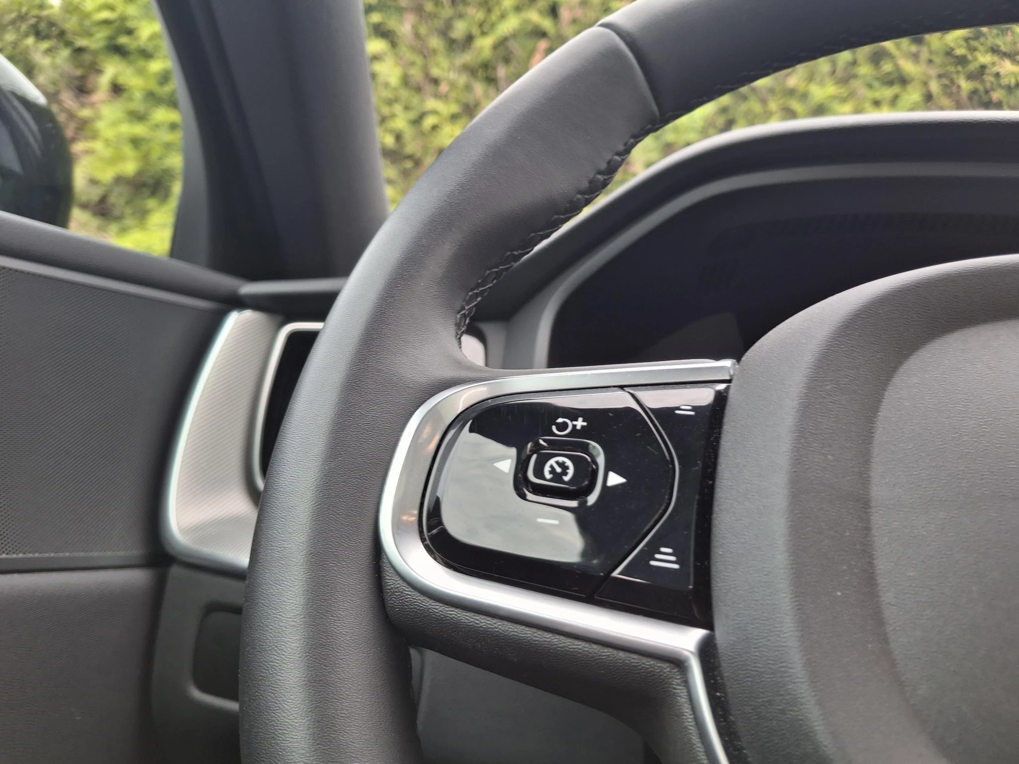 Volvo XC60 T6 Plug-in hybrid AWD Plus Black Edition