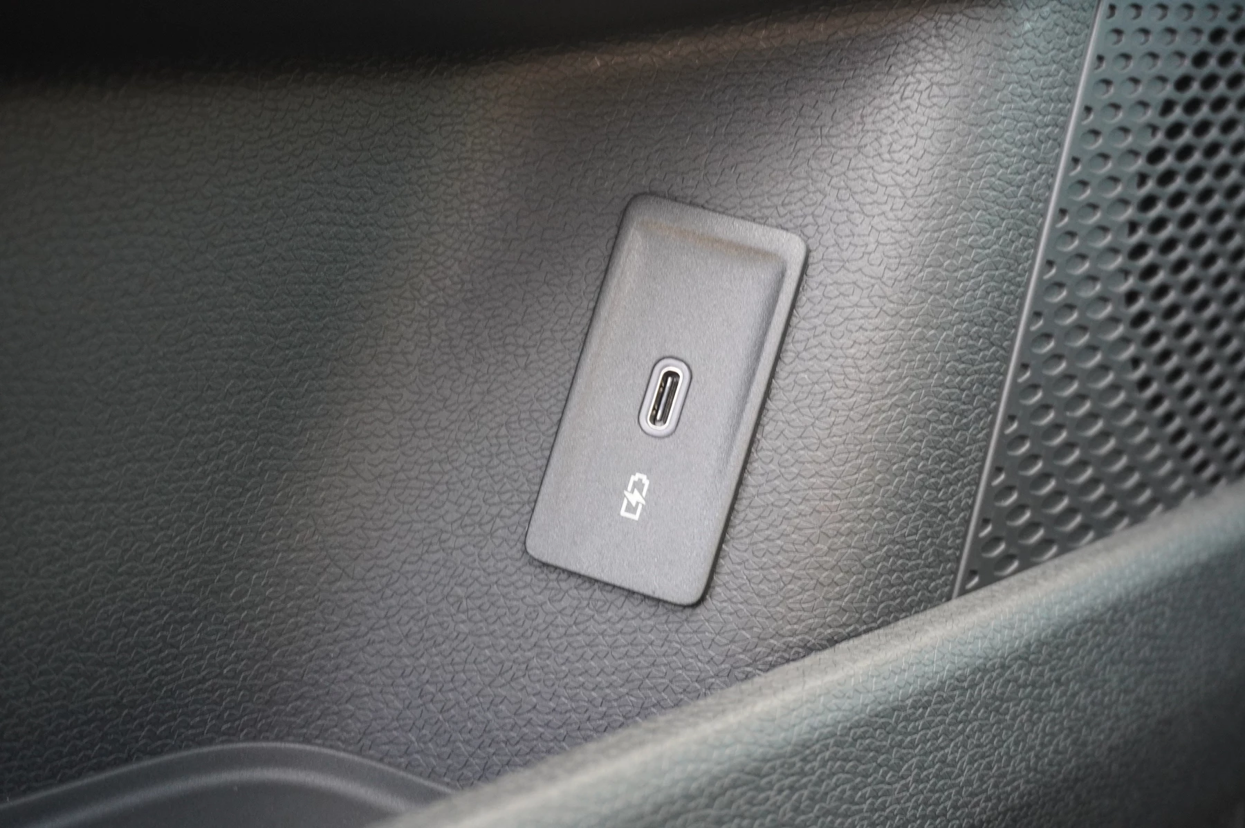 Volkswagen-ID. Buzz-image-45