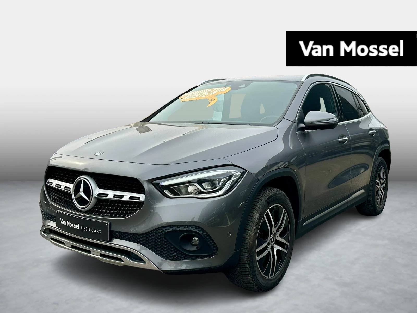 Mercedes-Benz-GLA-image-0