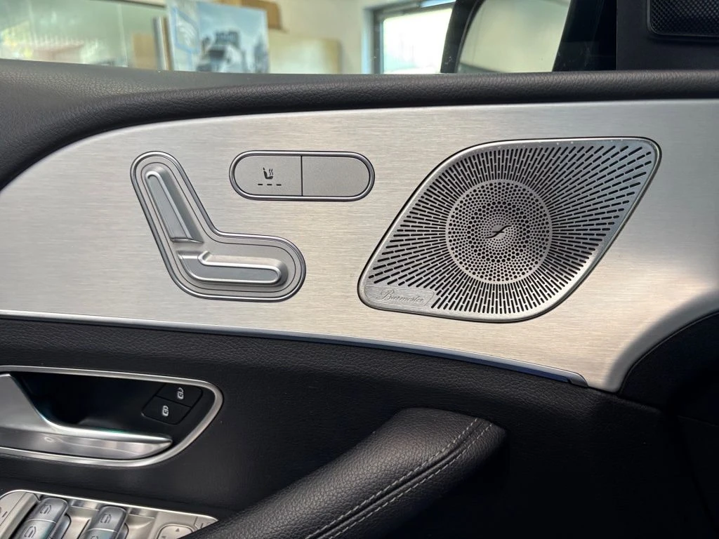 Mercedes-Benz-GLE 450-image-8