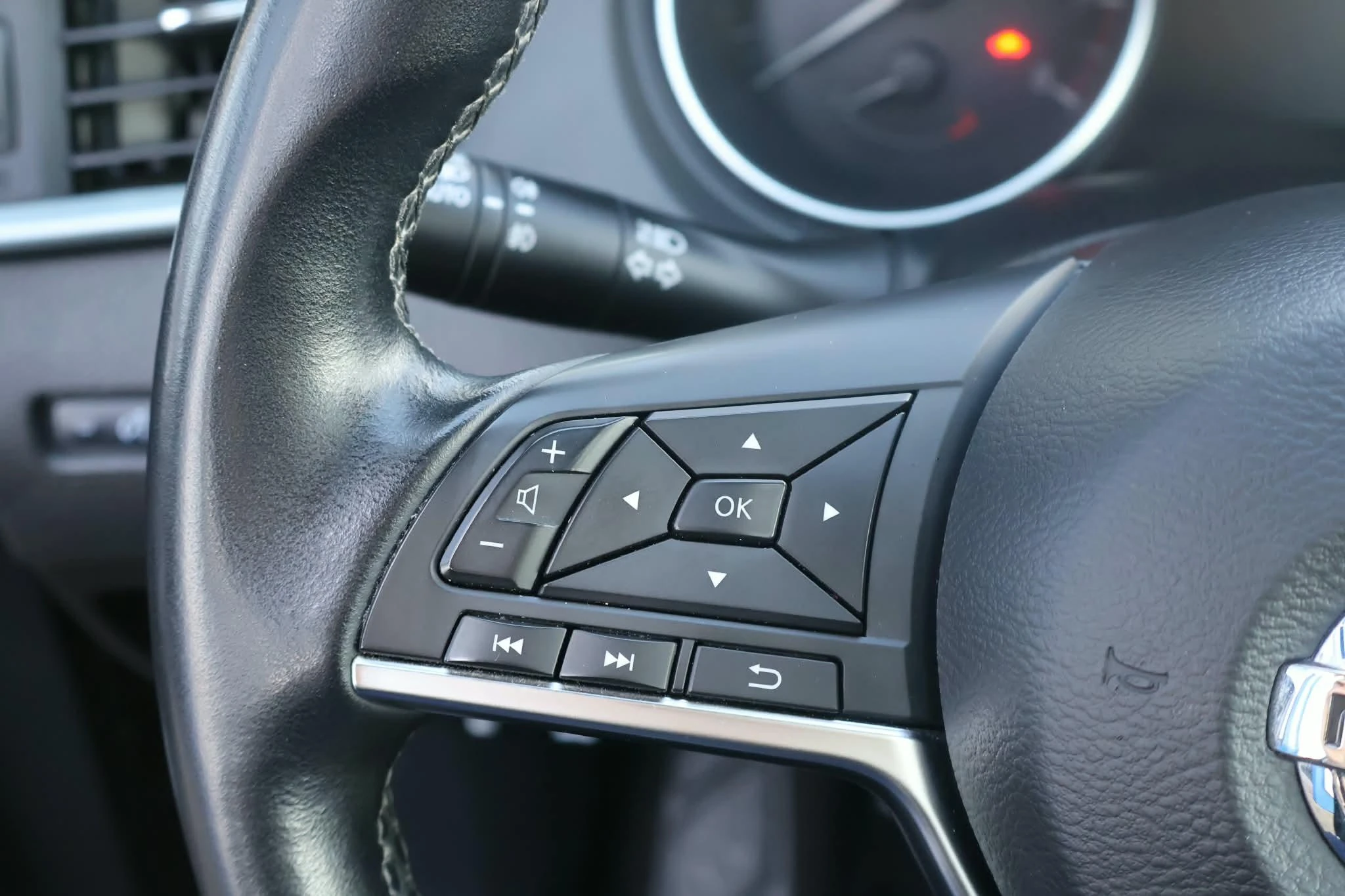 Nissan-QASHQAI-image-15