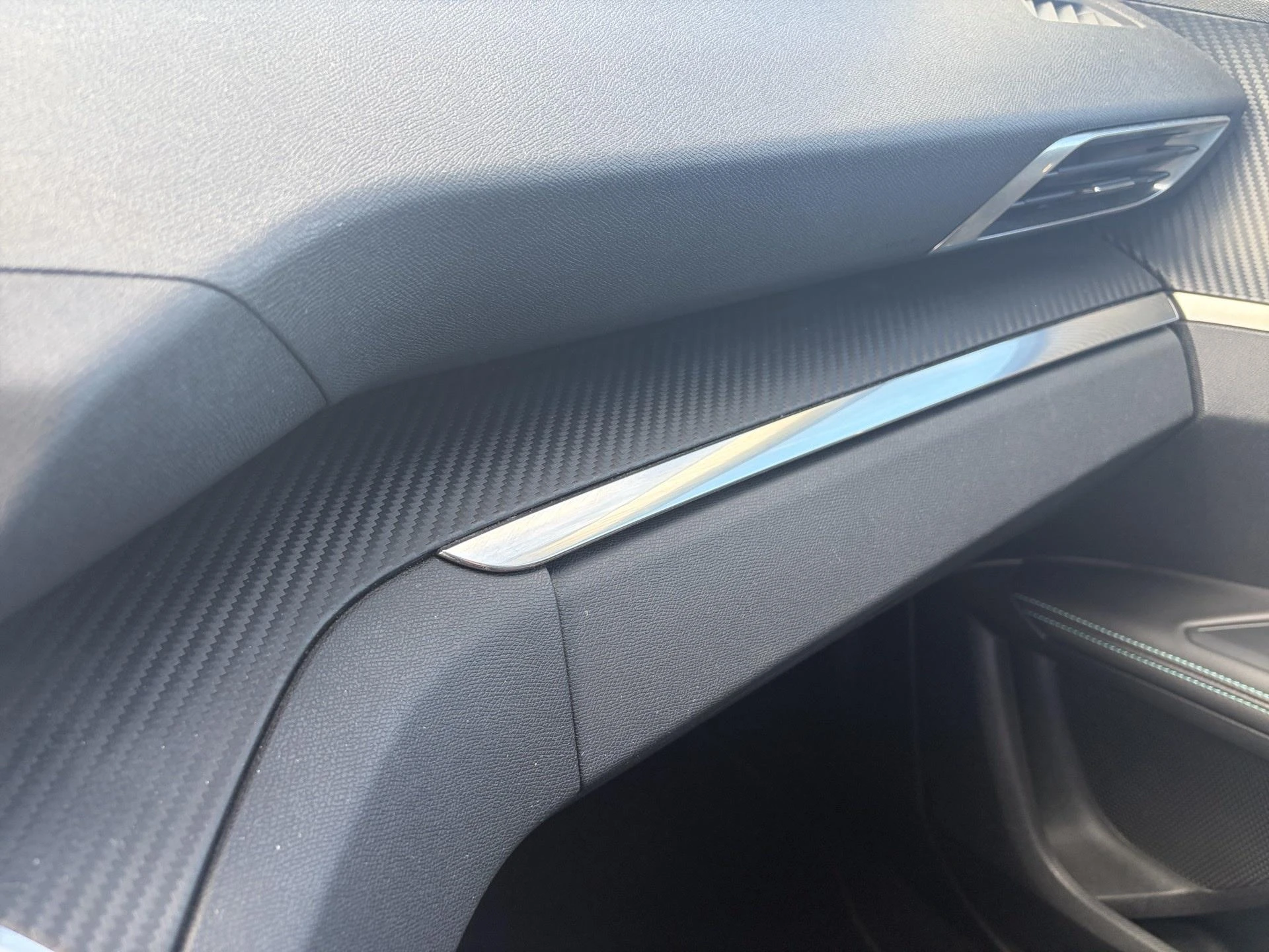 Peugeot-5008-image-9