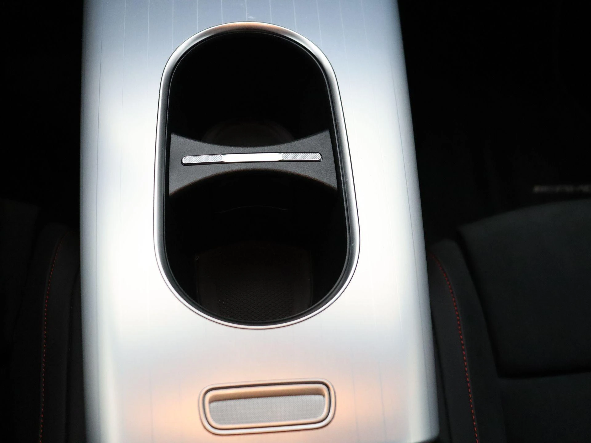 Mercedes-Benz-CLA-image-20