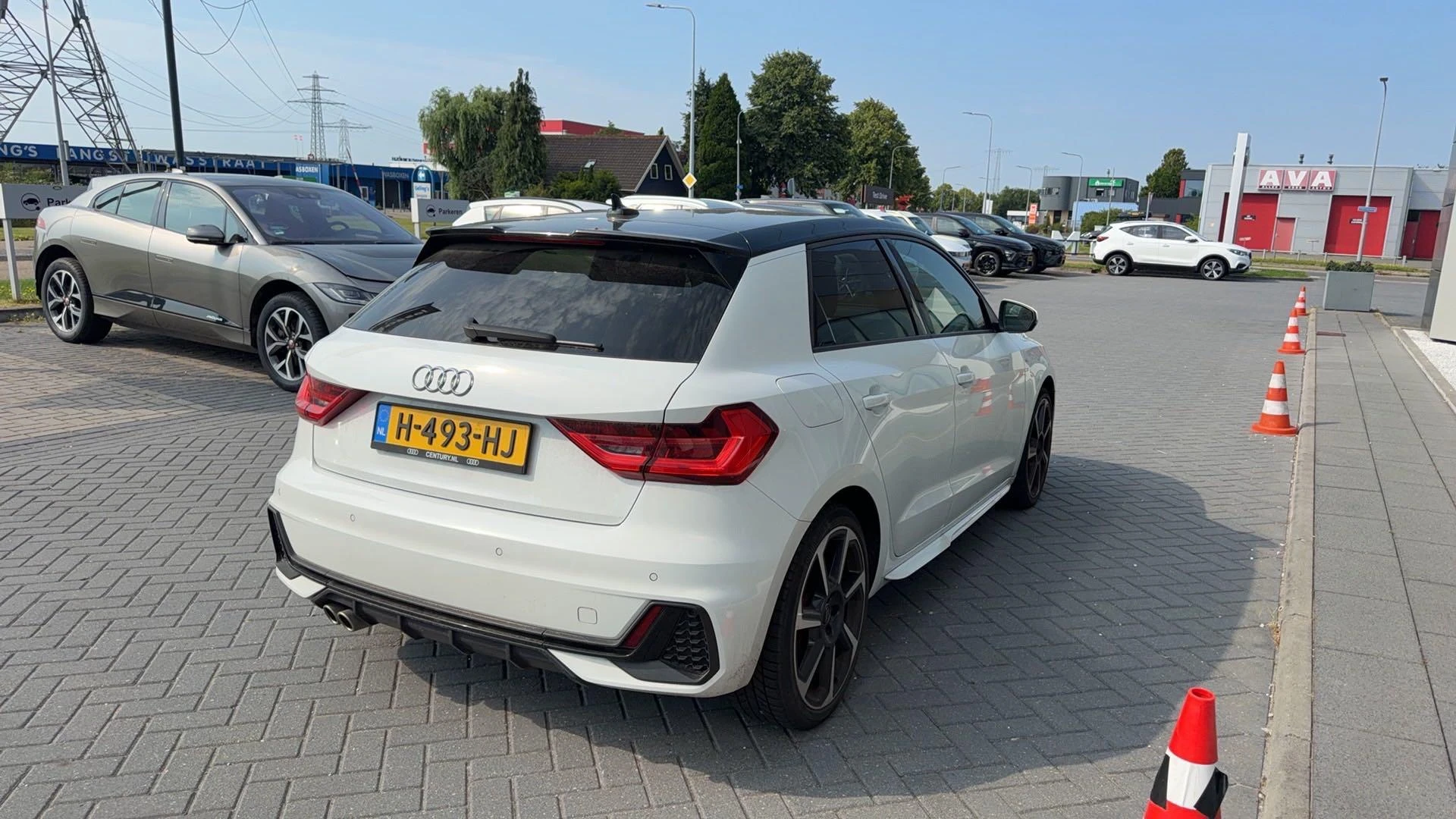 Audi-A1 Sportback-image-1