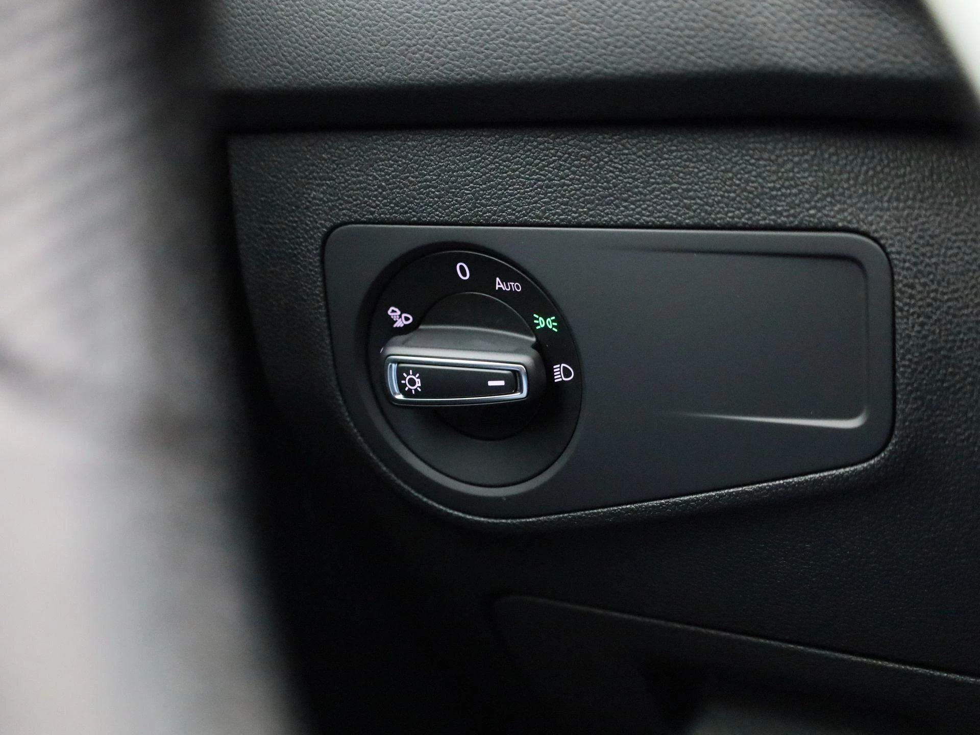 Volkswagen-Tiguan-image-32