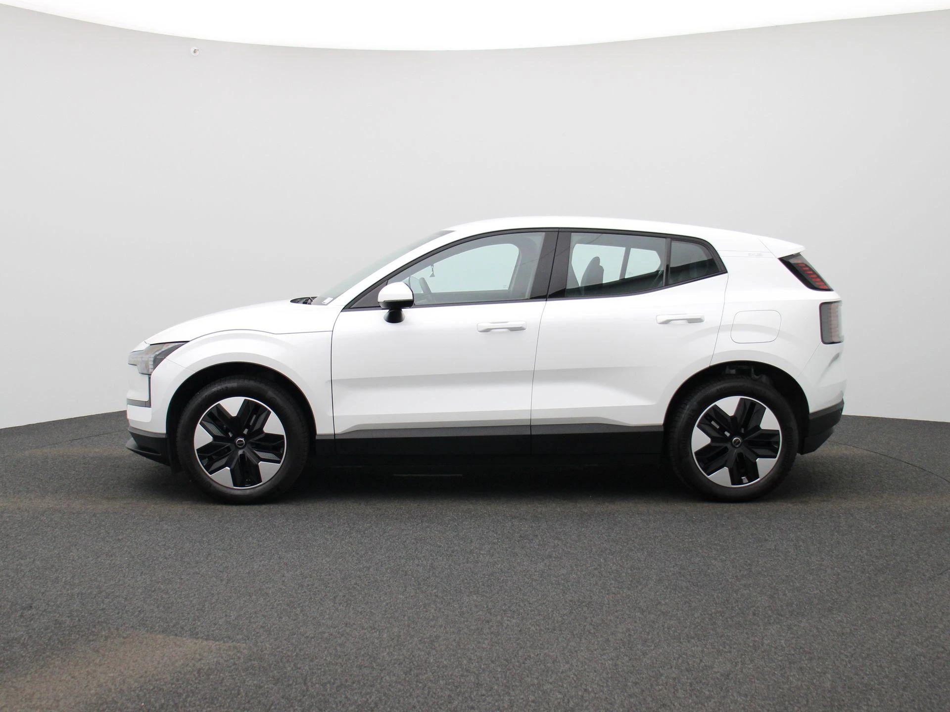 Volvo-EX30-image-3