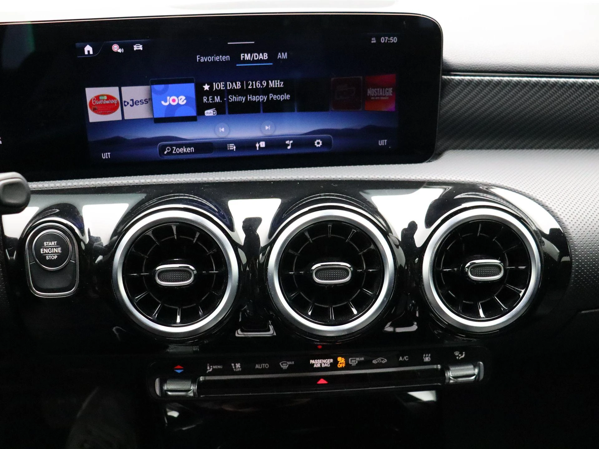 Mercedes-Benz-Classe A-image-15