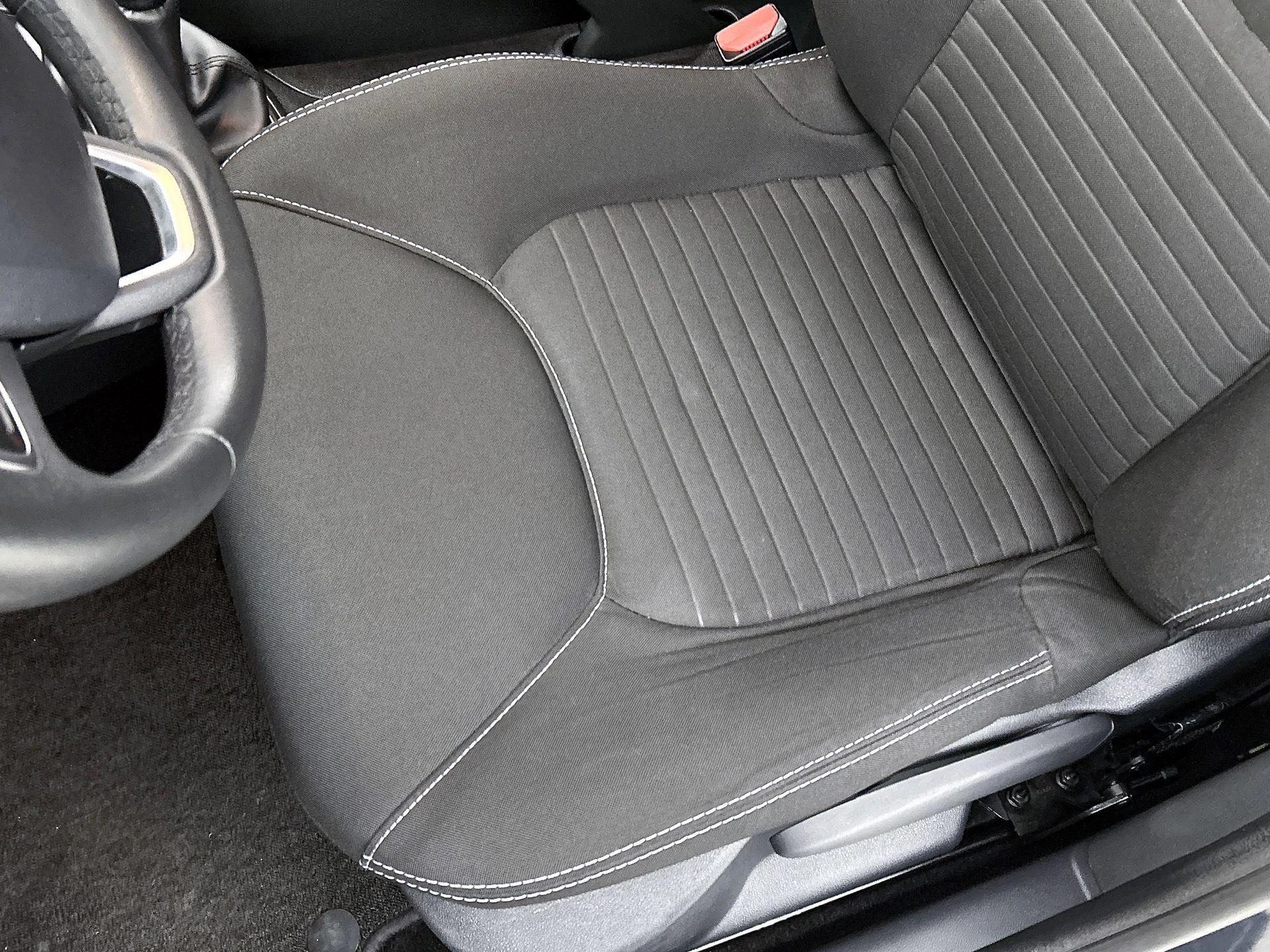 Renault-Clio-image-11