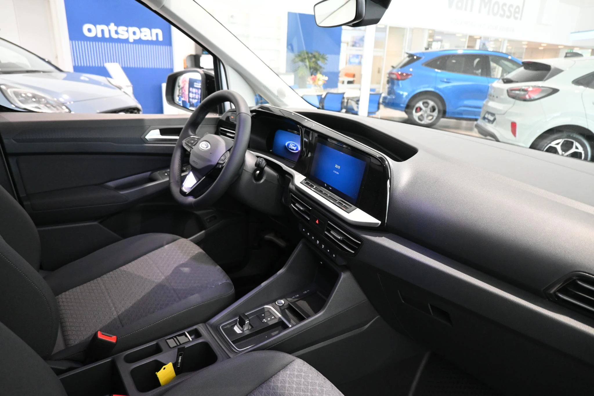 Ford-Transit Connect-image-8