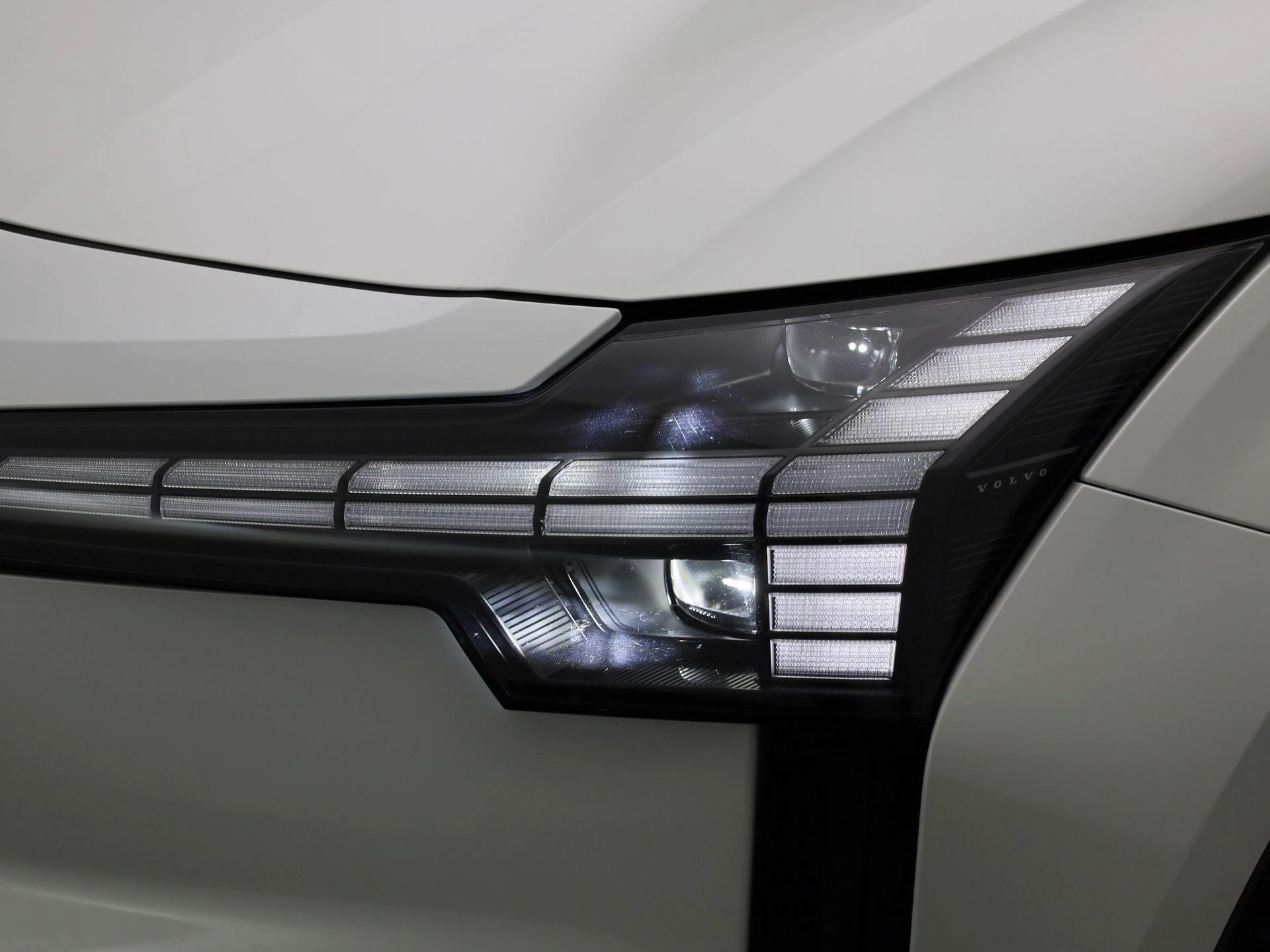 Volvo-EX30-image-16