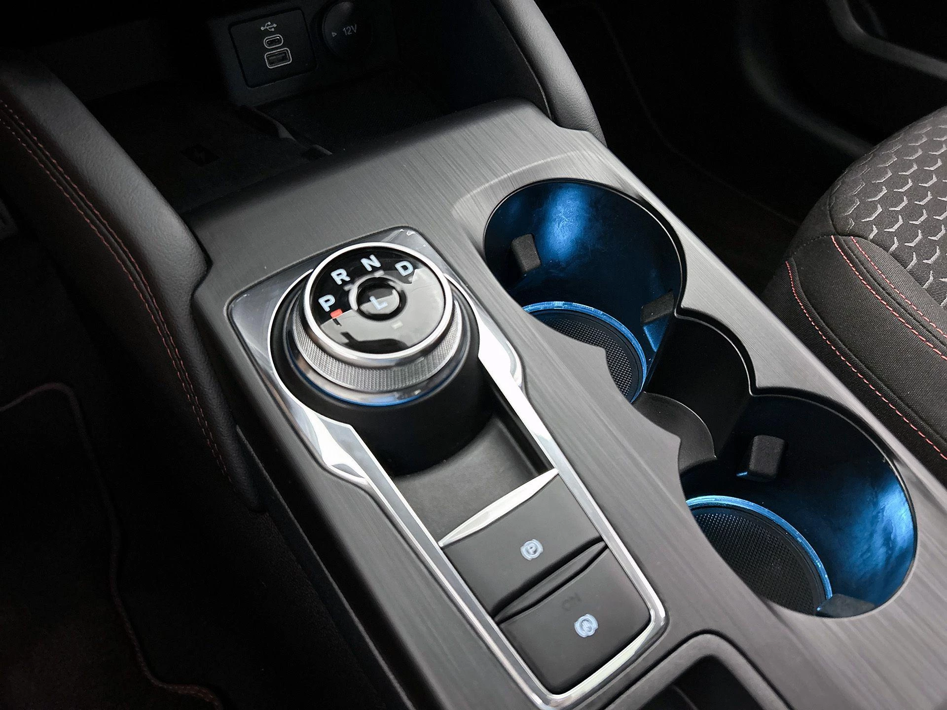 Ford-Kuga-image-29