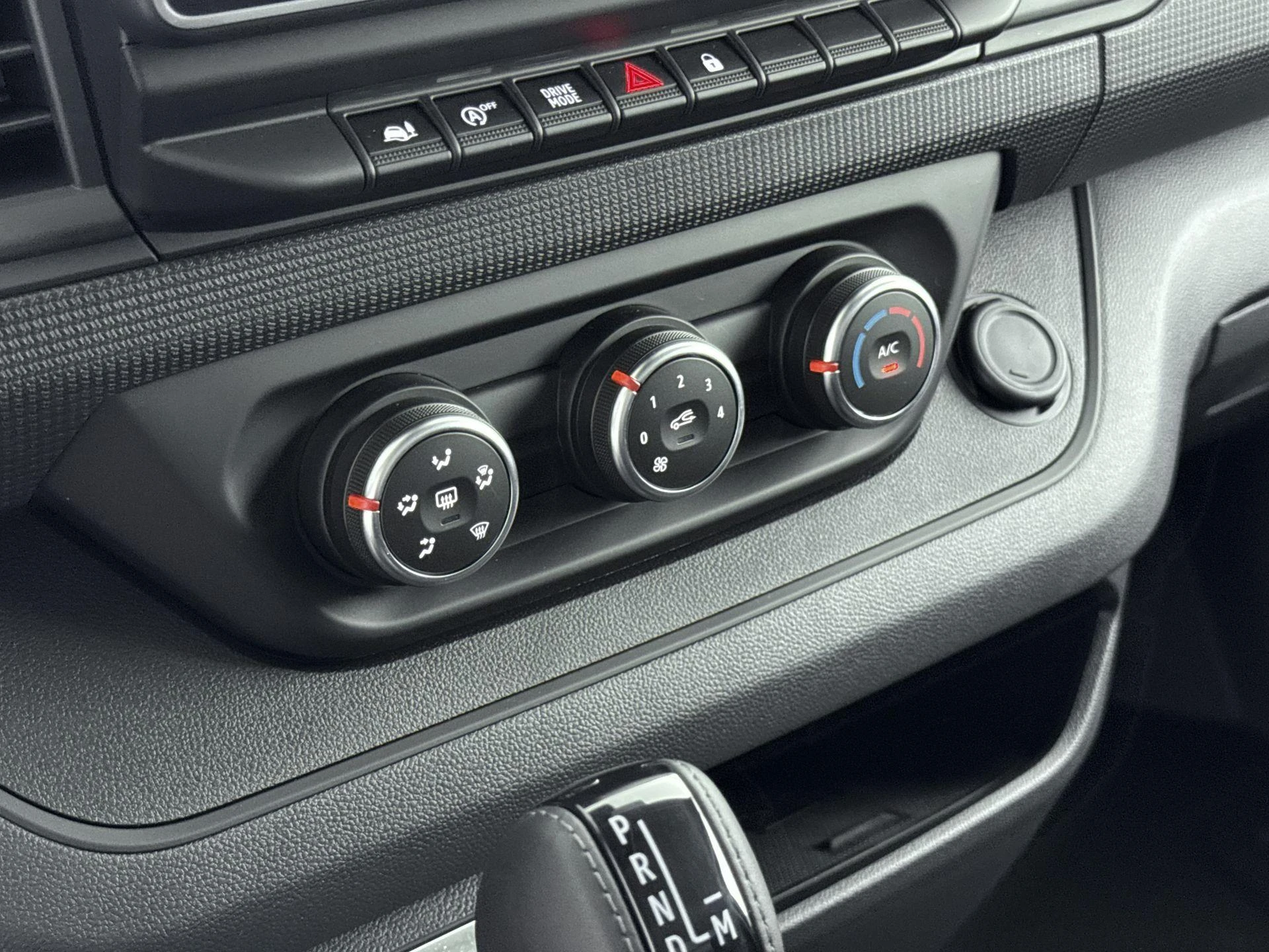 Renault-Trafic-image-18