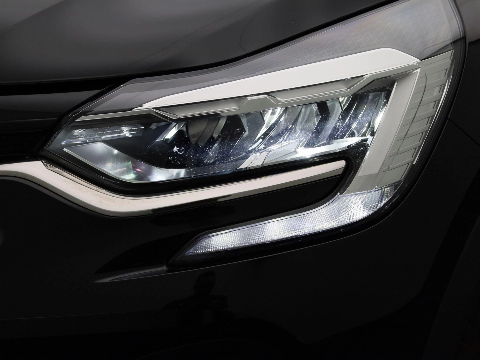 Renault-Captur-image-13