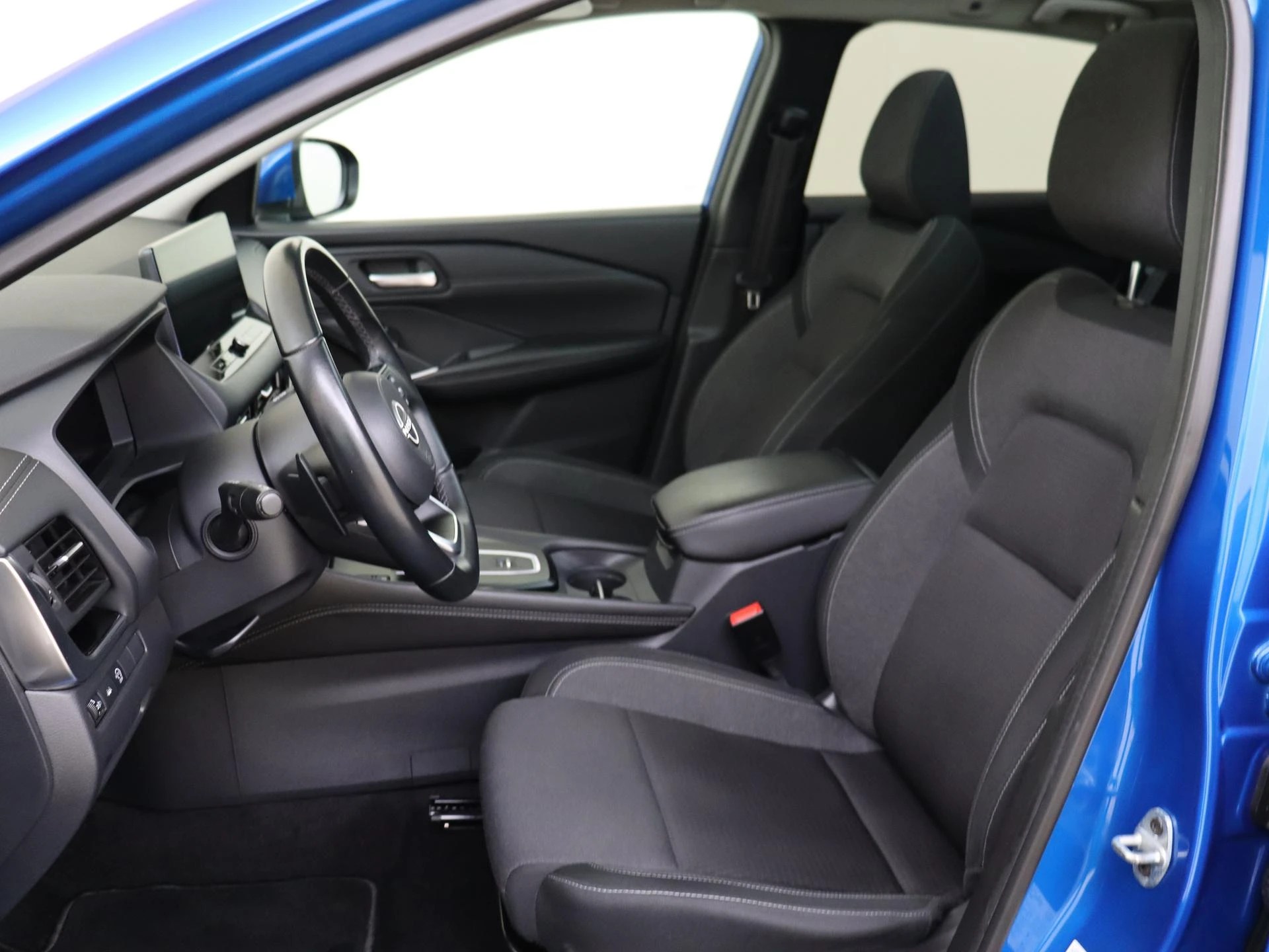 Nissan-QASHQAI-image-14