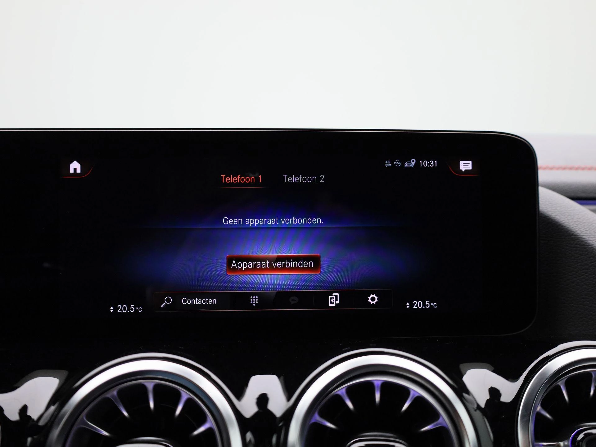 Mercedes-Benz-EQA-image-22