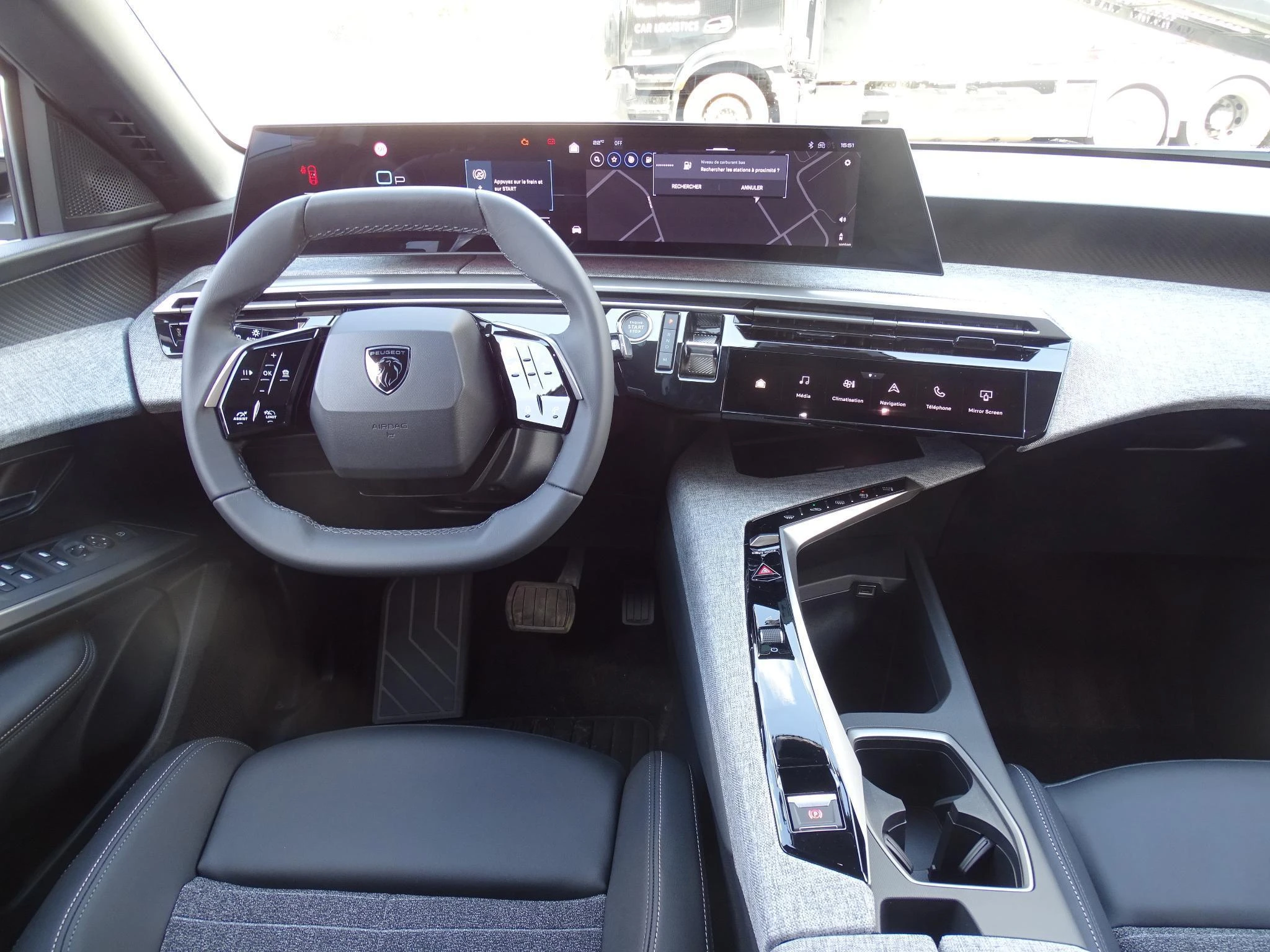 Peugeot-e-3008-image-9