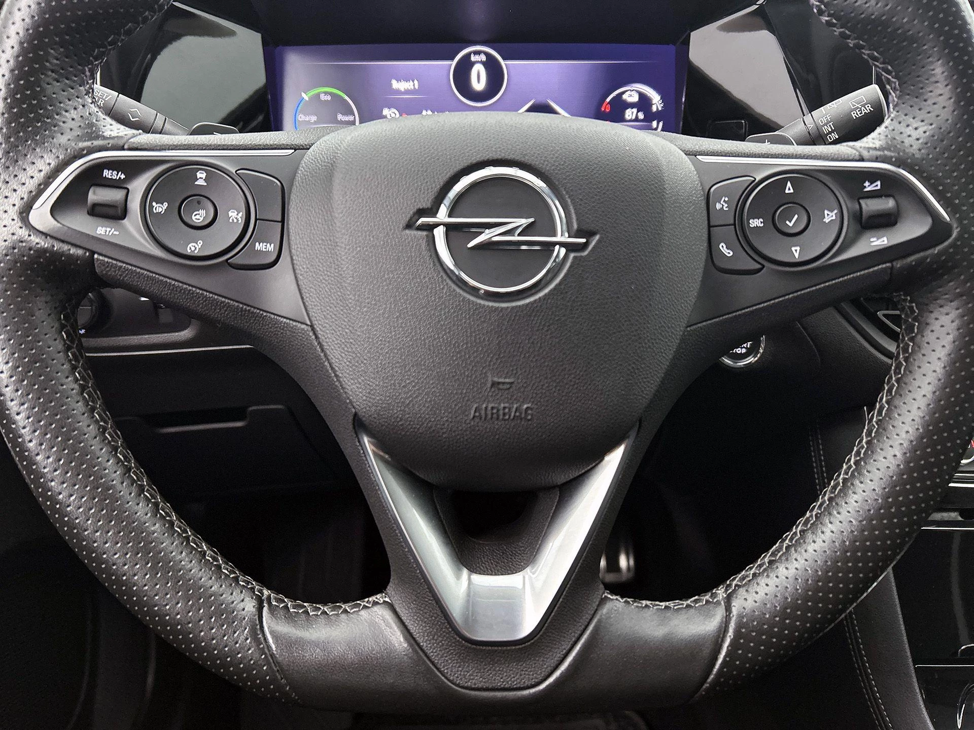 Opel-Grandland-image-38