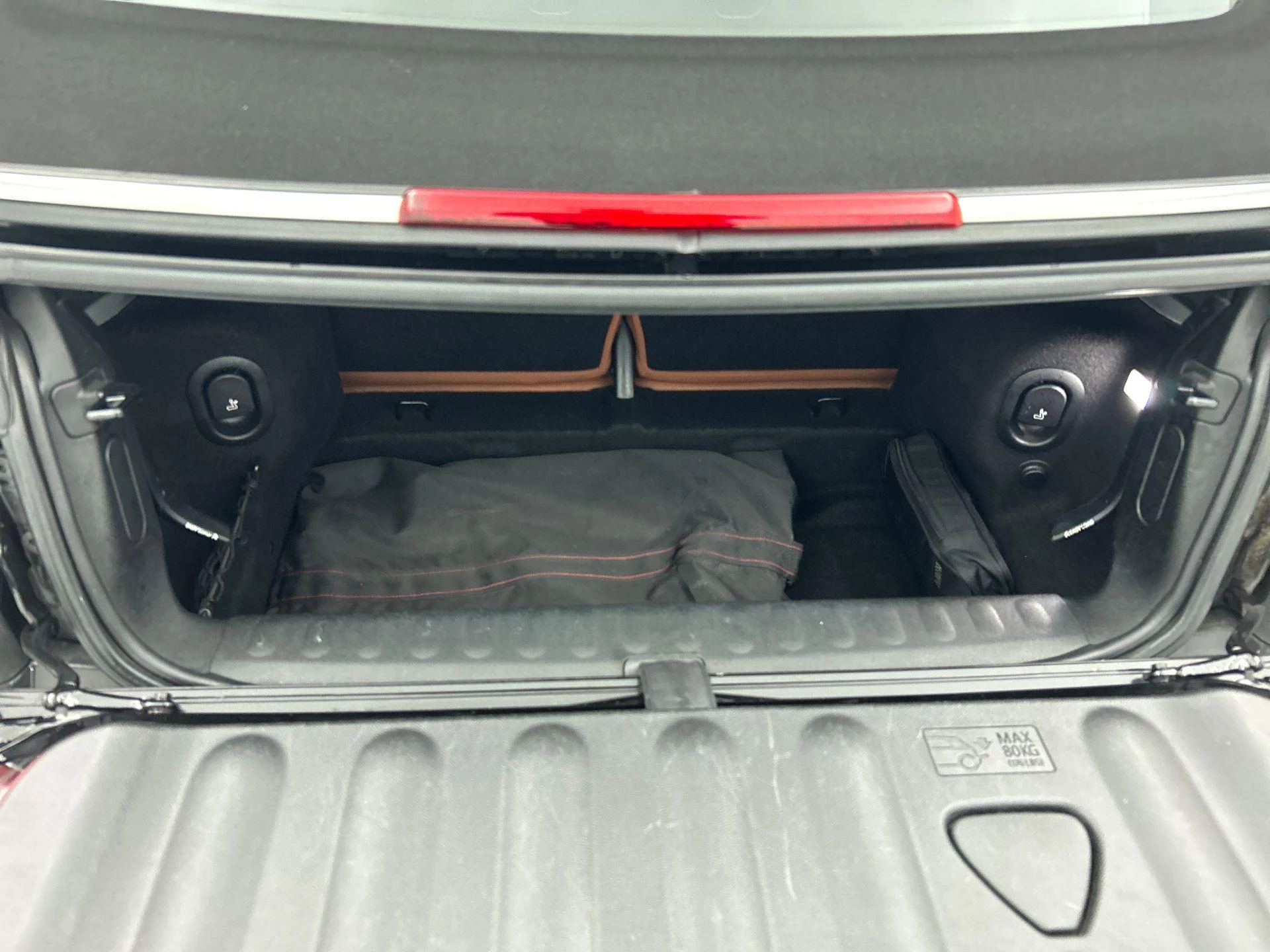 MINI-Cooper Cabrio-image-20