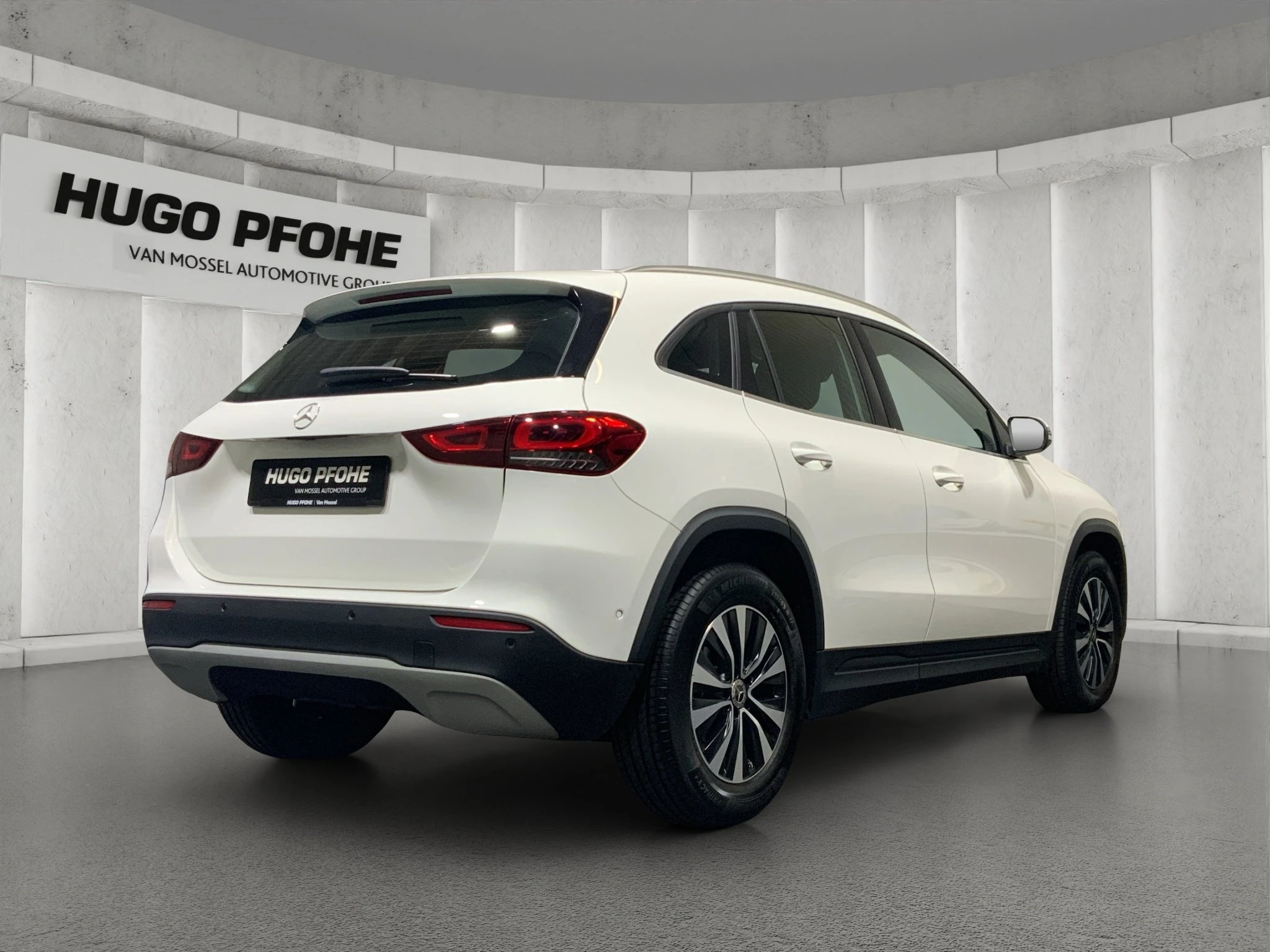 Mercedes-Benz-GLA-image-4