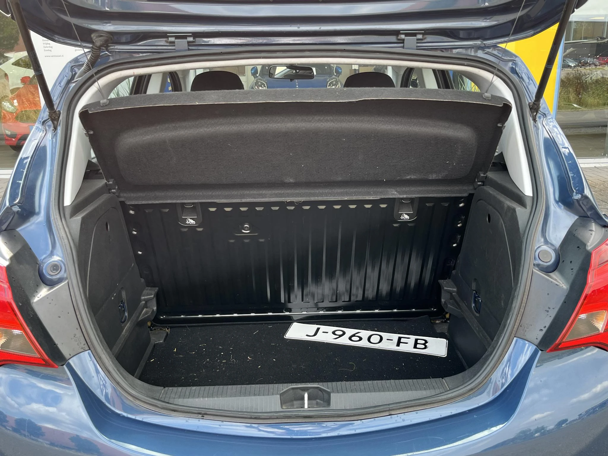 Opel-Corsa-image-9