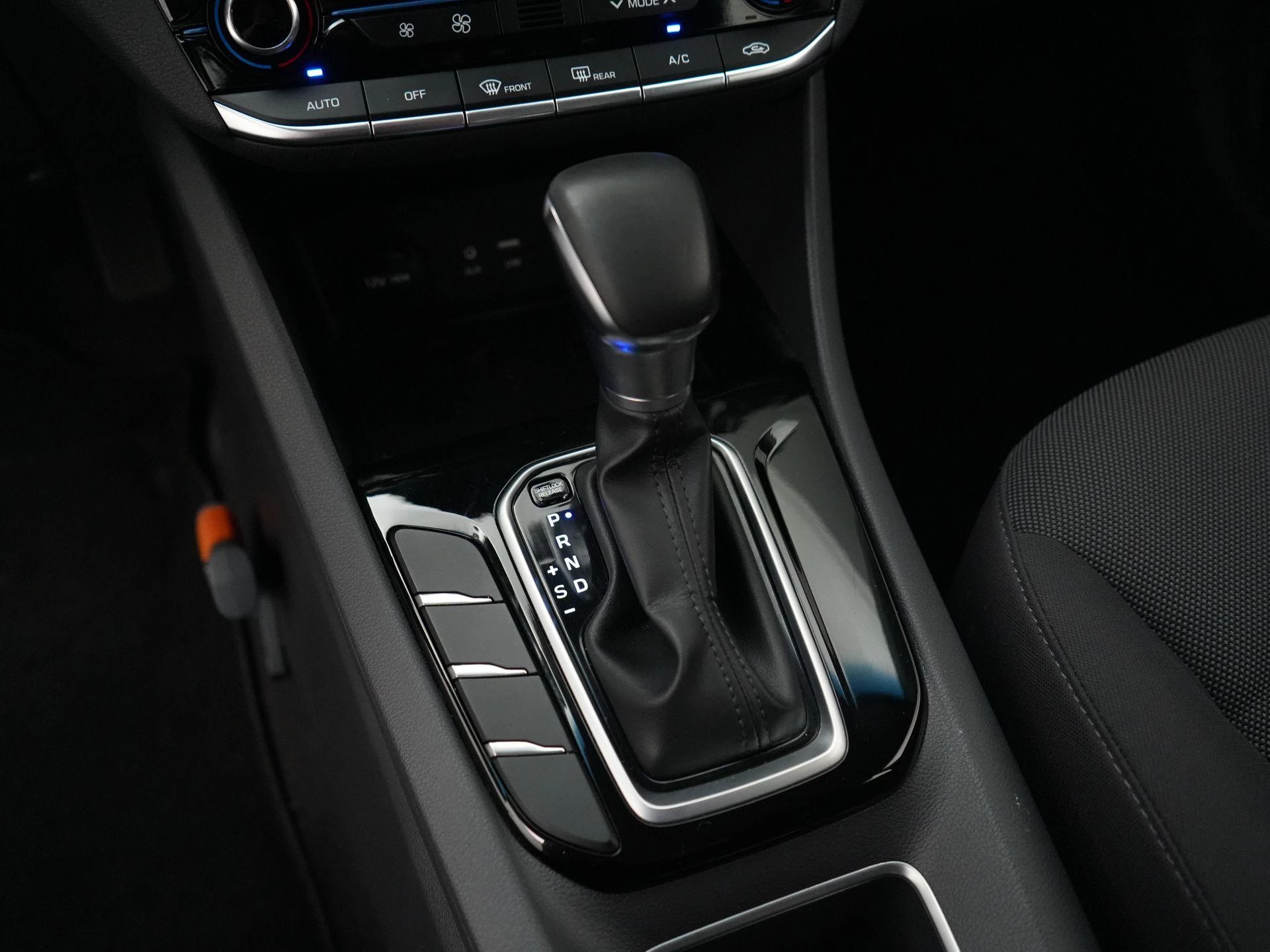 Hyundai IONIQ 1.6 GDi i-Motion