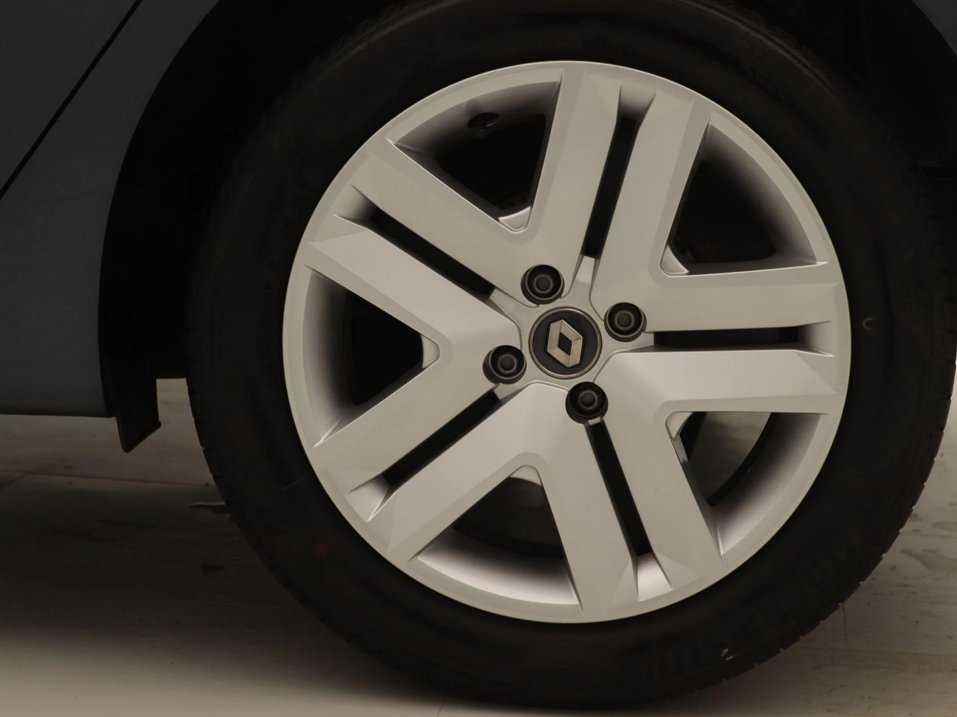 Renault-Clio-image-15