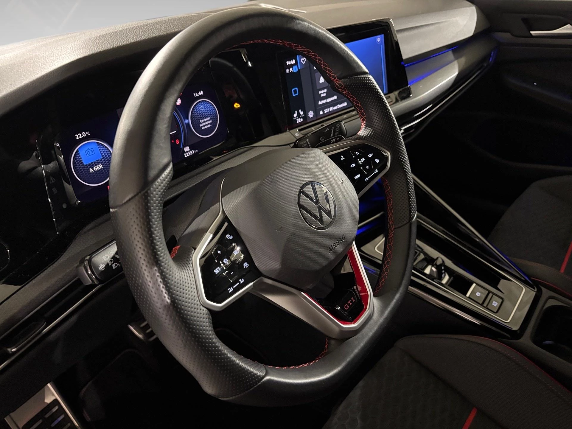 Volkswagen-Golf-image-7