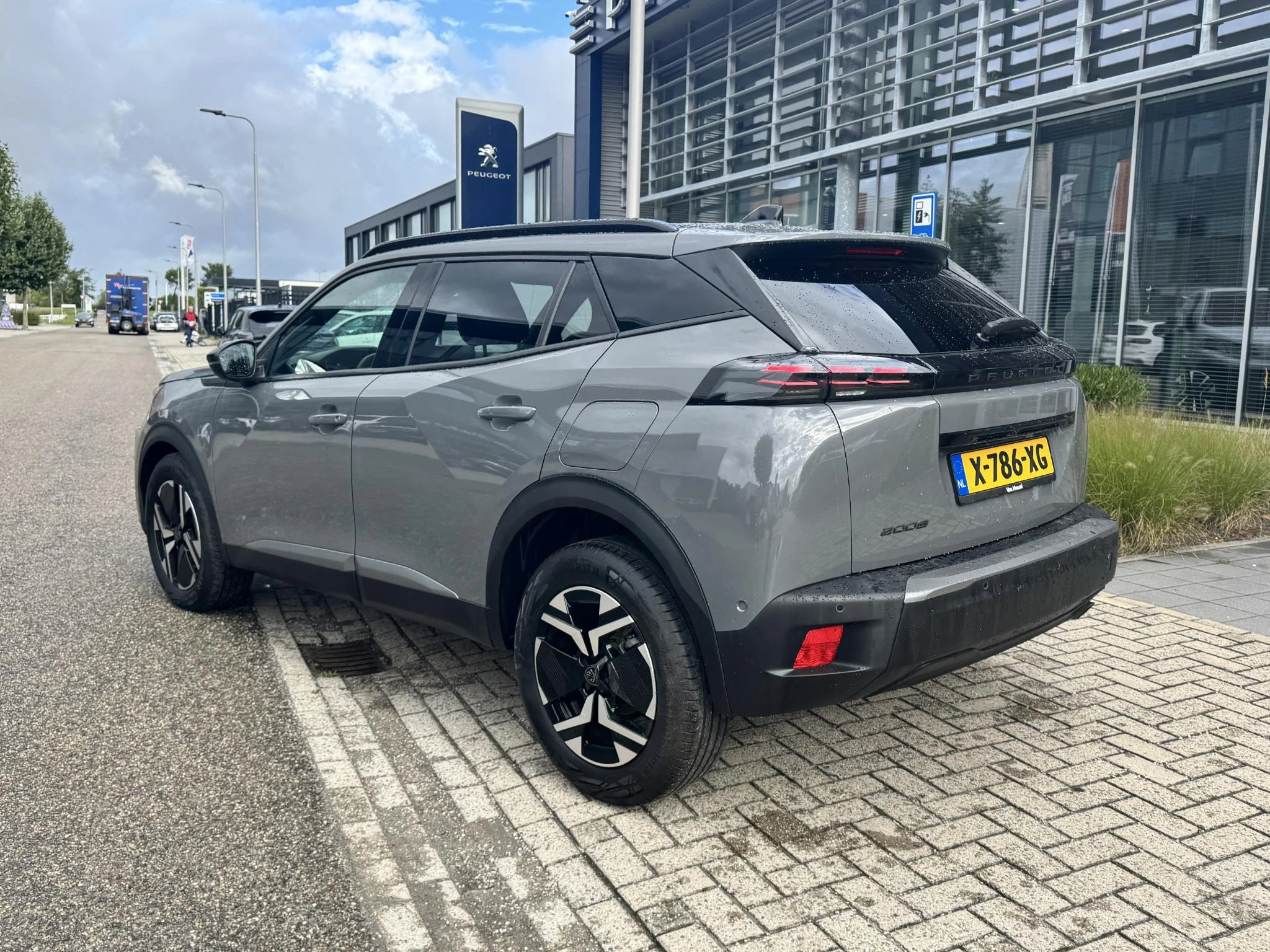 Peugeot-2008-image-8