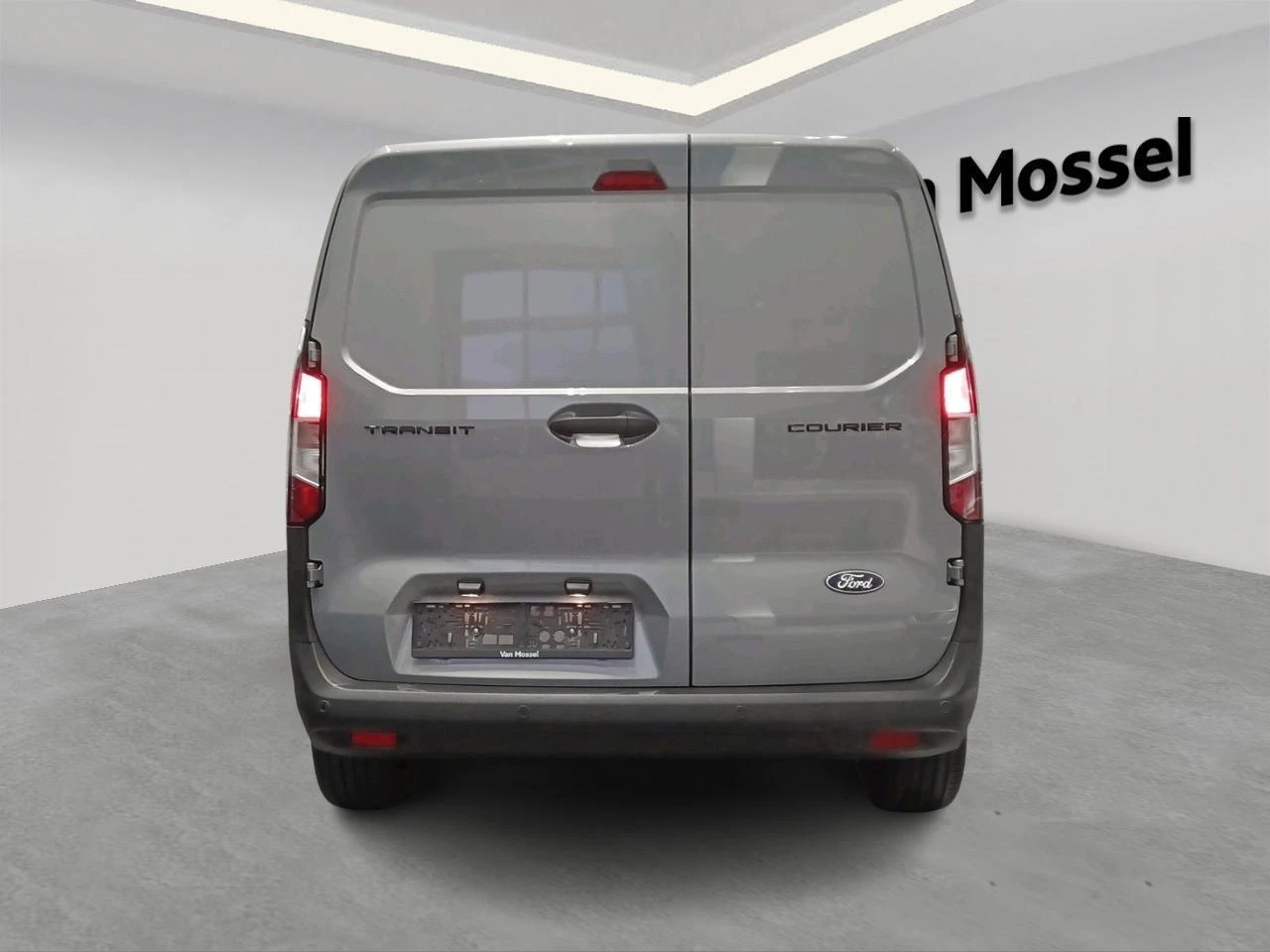 Ford-Transit Courier-image-2