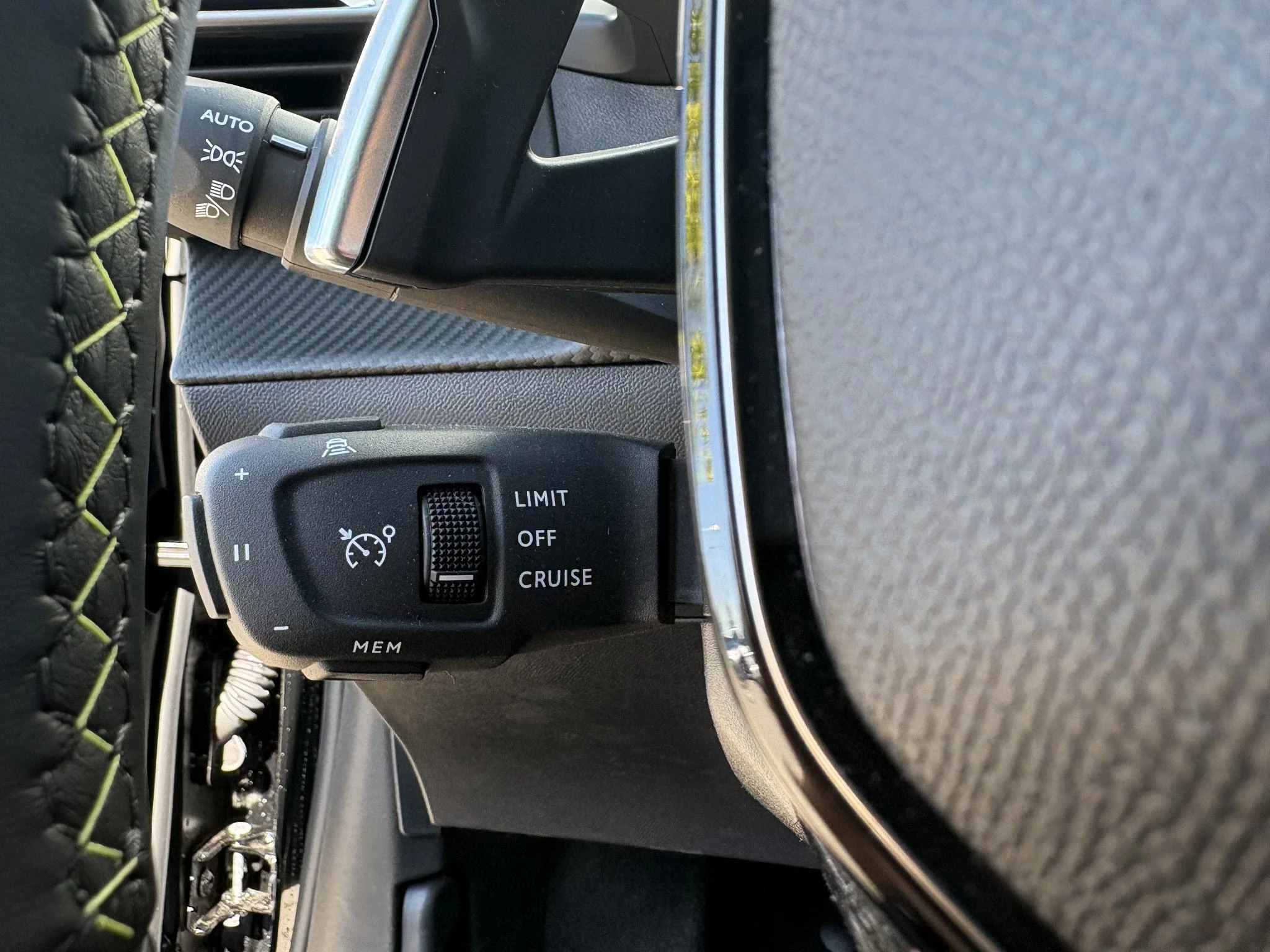 Peugeot-208-image-21