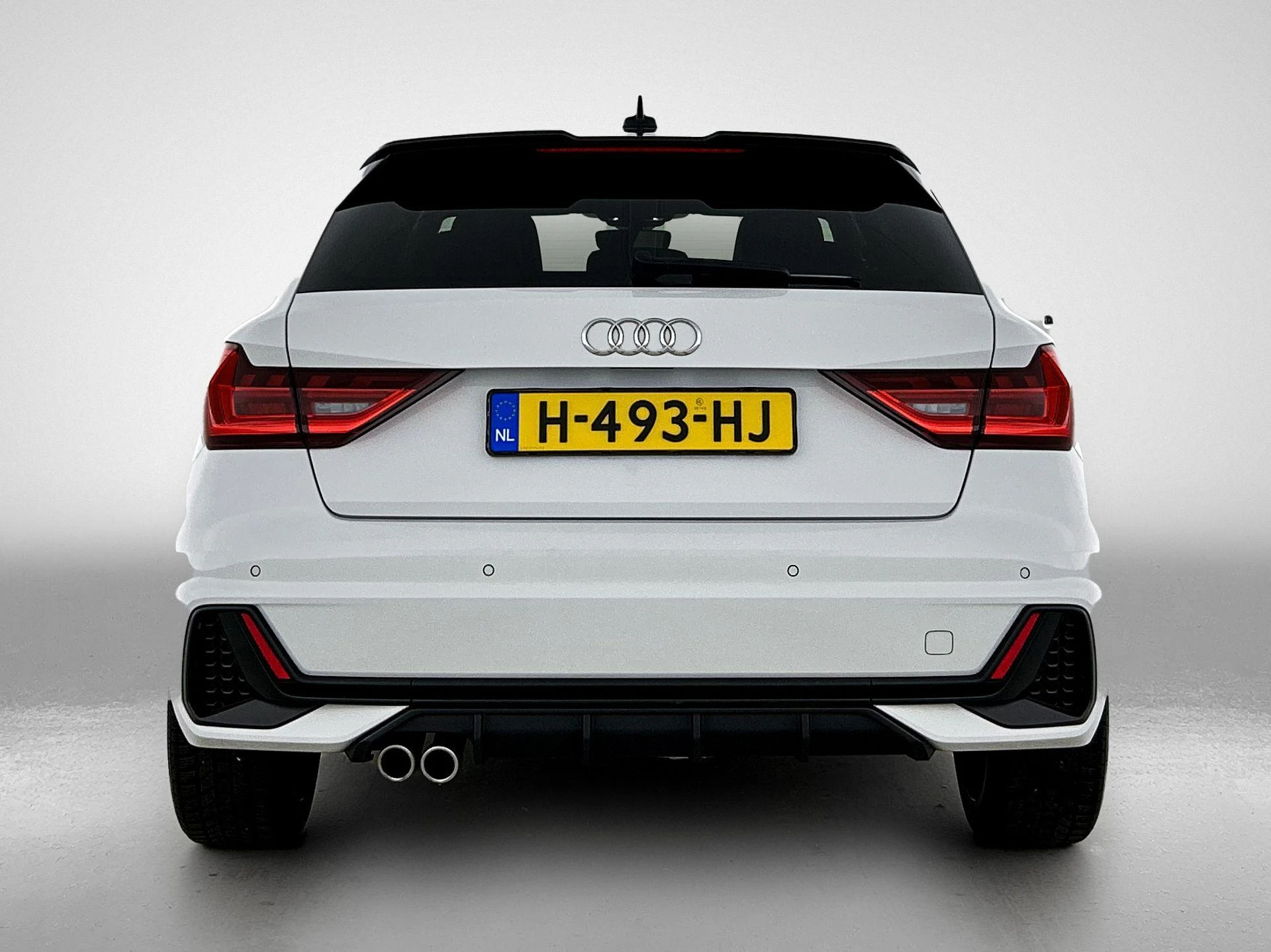 Audi-A1 Sportback-image-3
