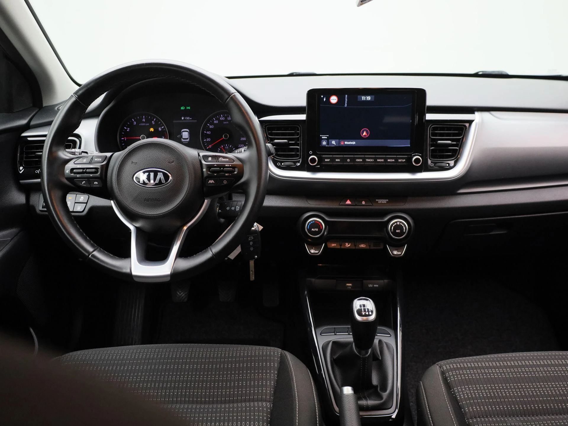 Kia-Stonic-image-6