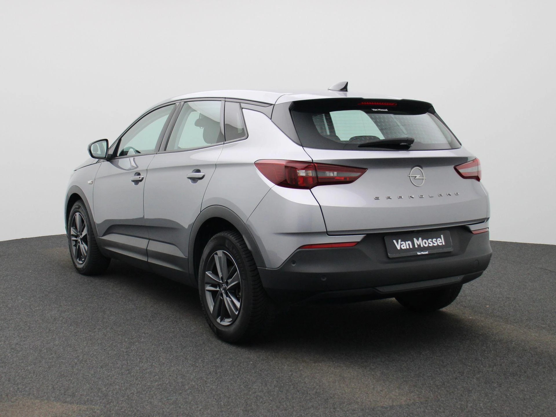 Opel-Grandland-image-1