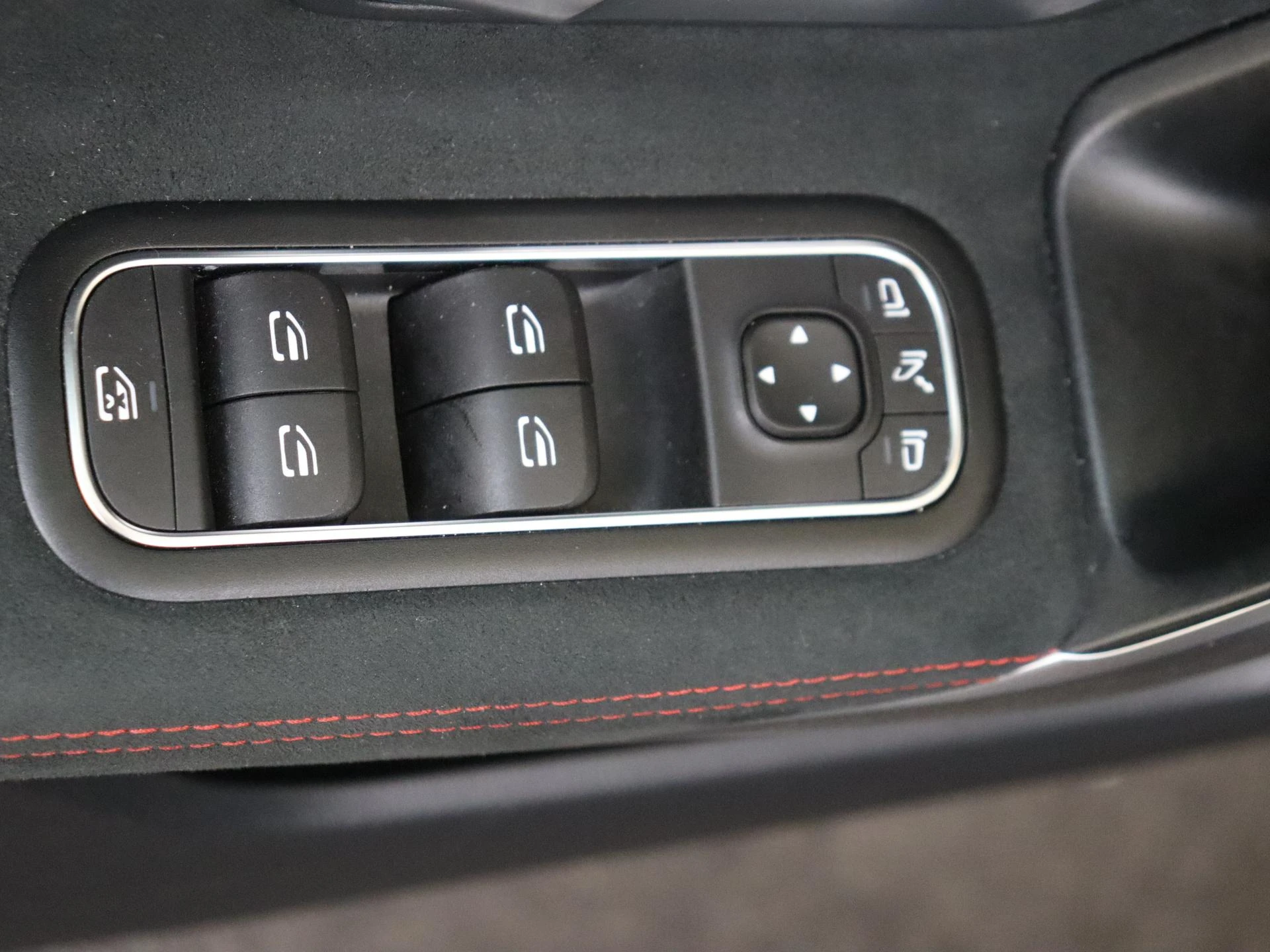 Mercedes-Benz-A-Klasse-image-26